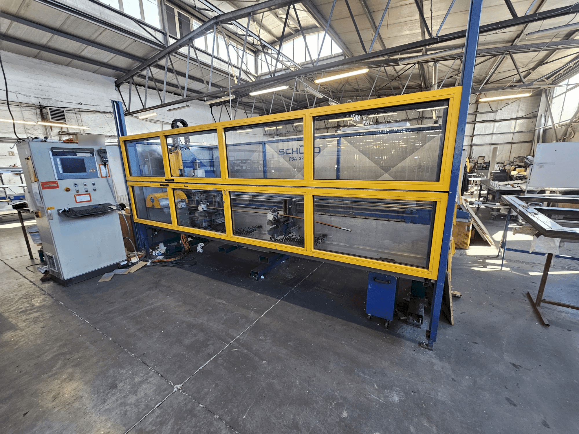 MACHINE_IMG_ALT_FRONT_VIEW