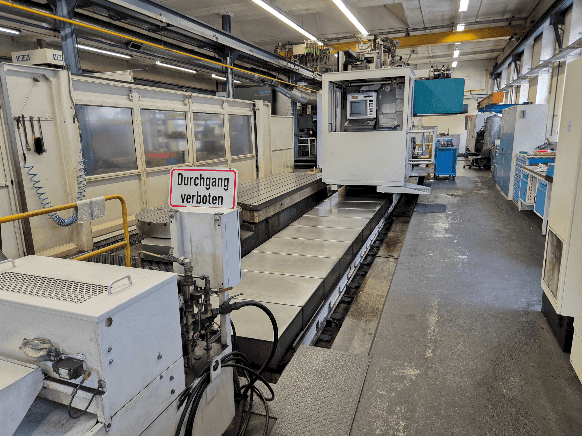 MACHINE_IMG_ALT_FRONT_VIEW