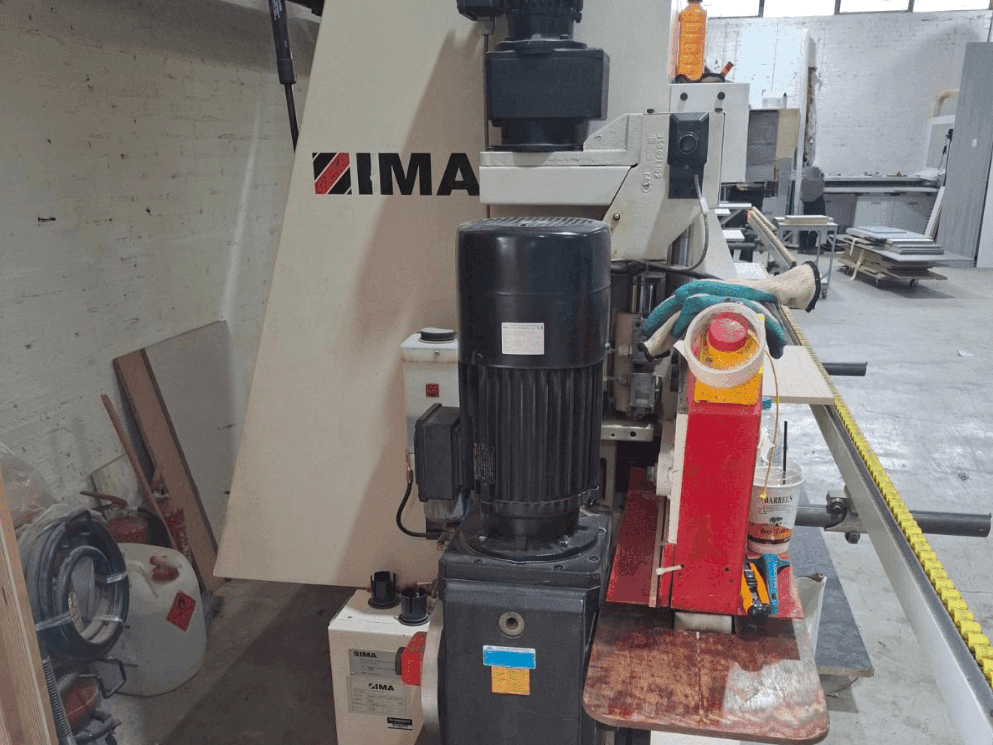 MACHINE_IMG_ALT_FRONT_VIEW