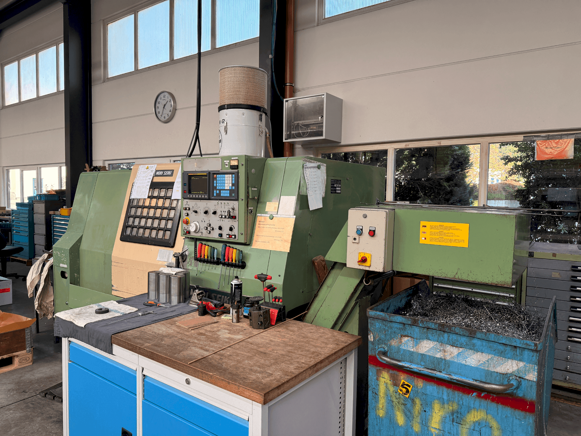 MACHINE_IMG_ALT_FRONT_VIEW