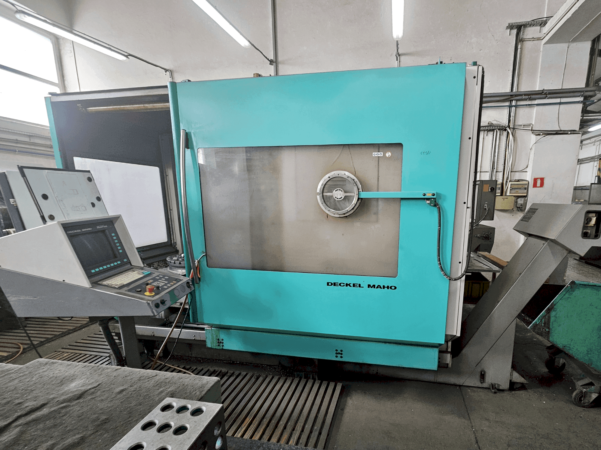 MACHINE_IMG_ALT_FRONT_VIEW