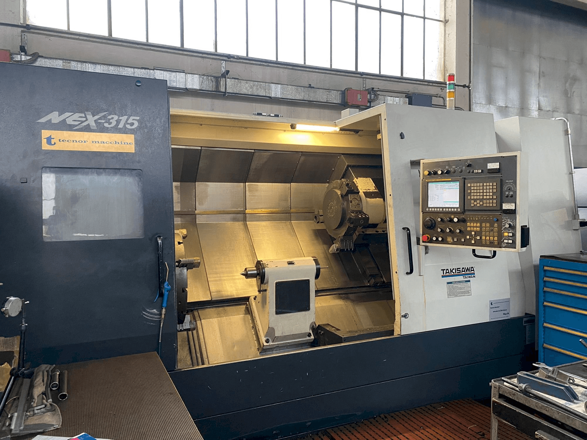 MACHINE_IMG_ALT_FRONT_VIEW