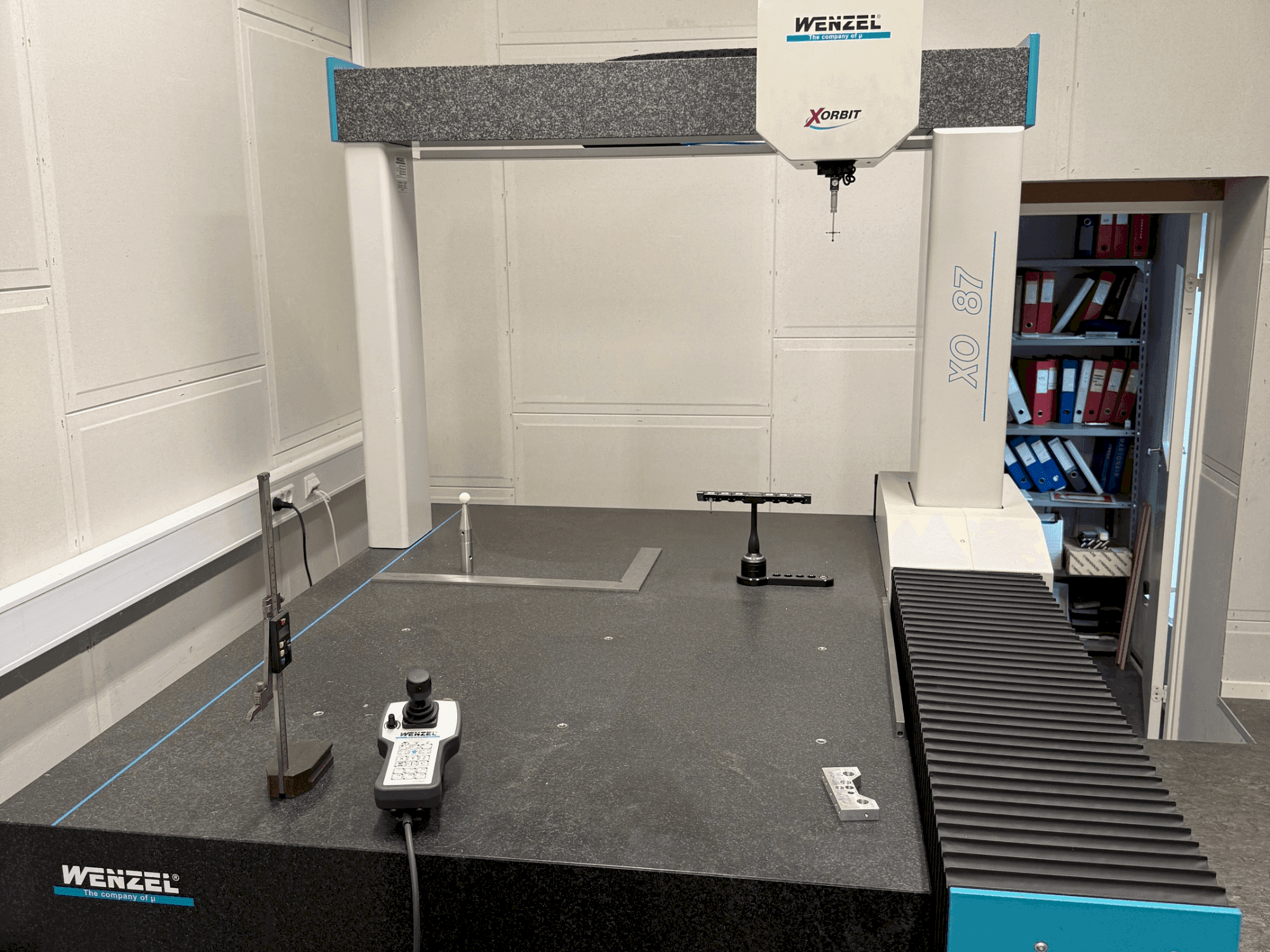 MACHINE_IMG_ALT_FRONT_VIEW