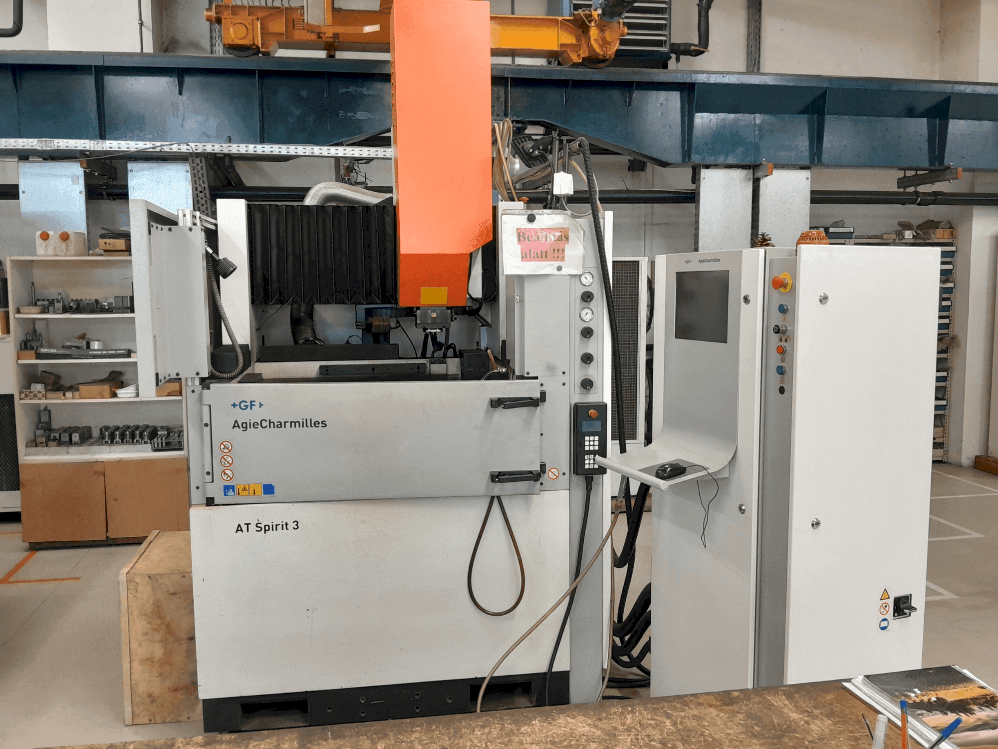 MACHINE_IMG_ALT_FRONT_VIEW