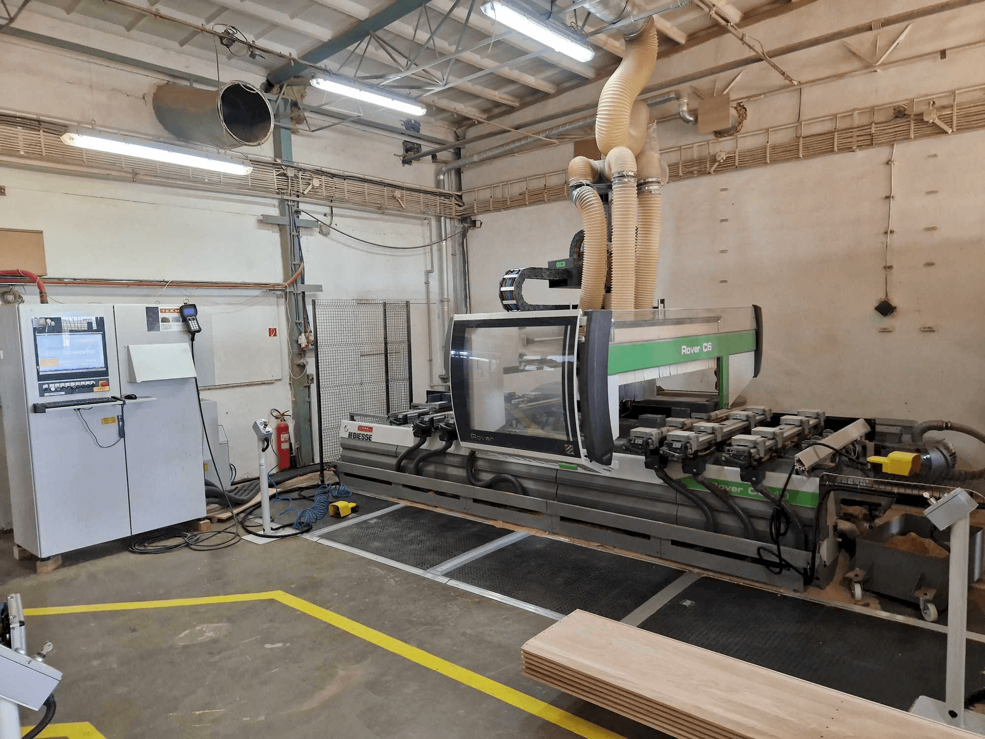 MACHINE_IMG_ALT_FRONT_VIEW