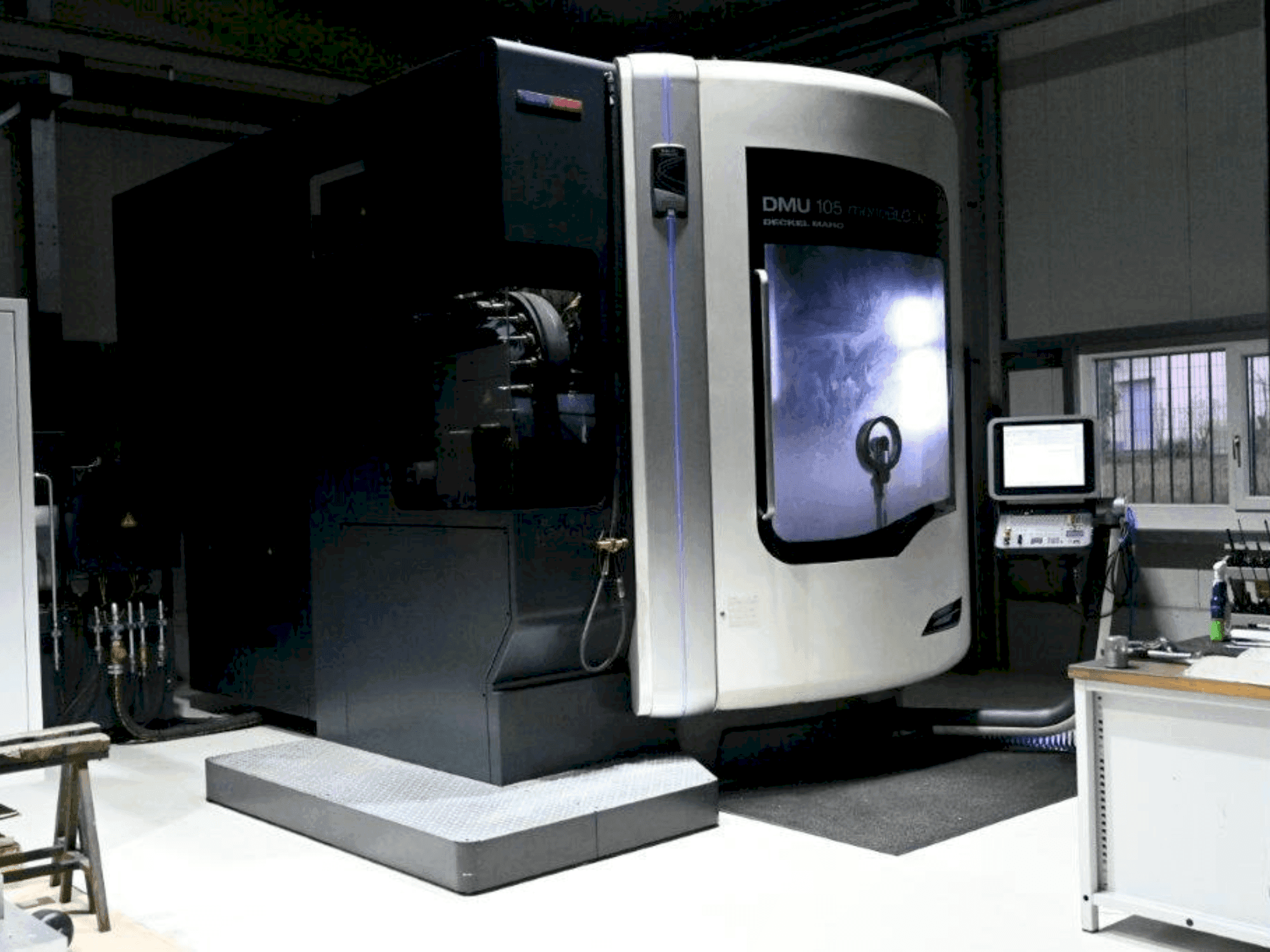 MACHINE_IMG_ALT_FRONT_VIEW