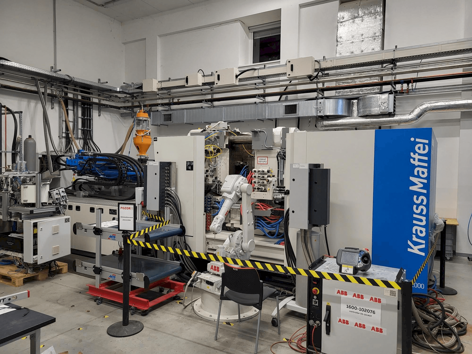 MACHINE_IMG_ALT_FRONT_VIEW