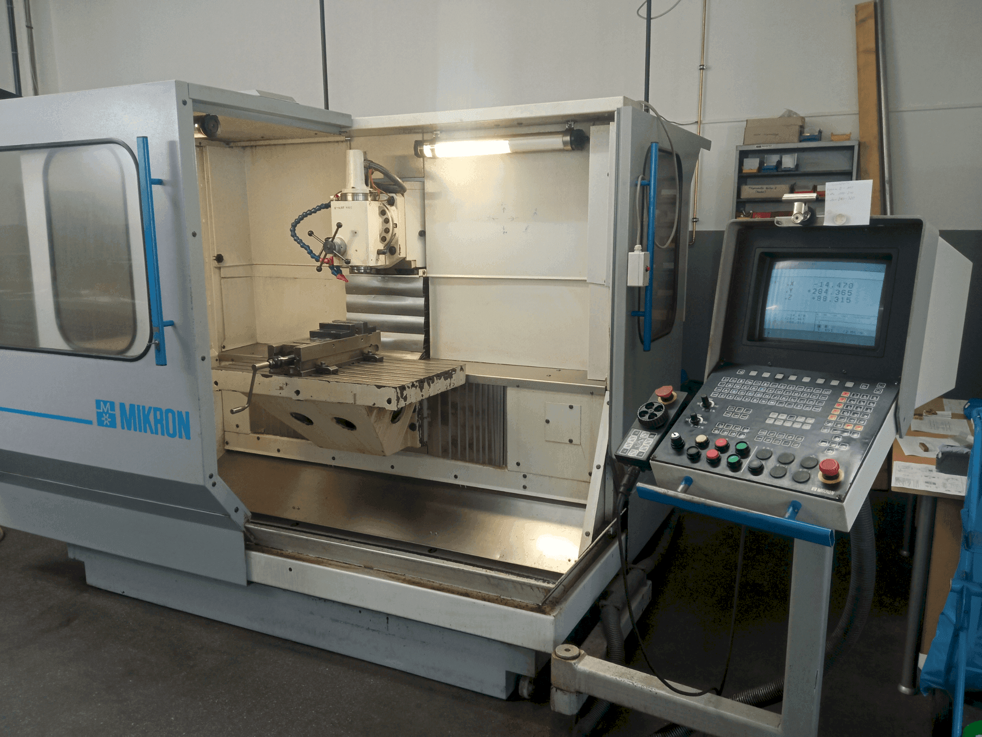 MACHINE_IMG_ALT_FRONT_VIEW