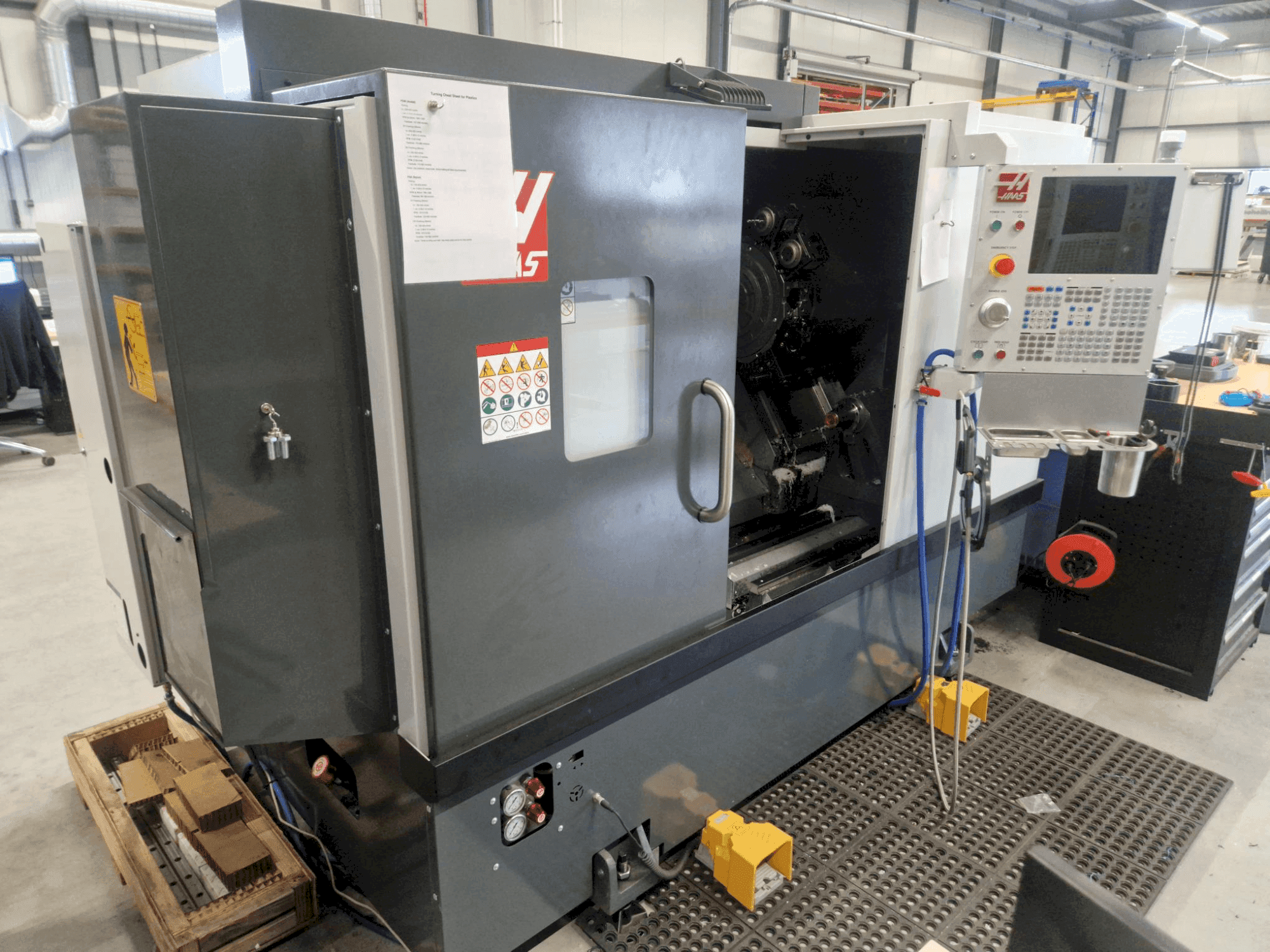 MACHINE_IMG_ALT_FRONT_VIEW