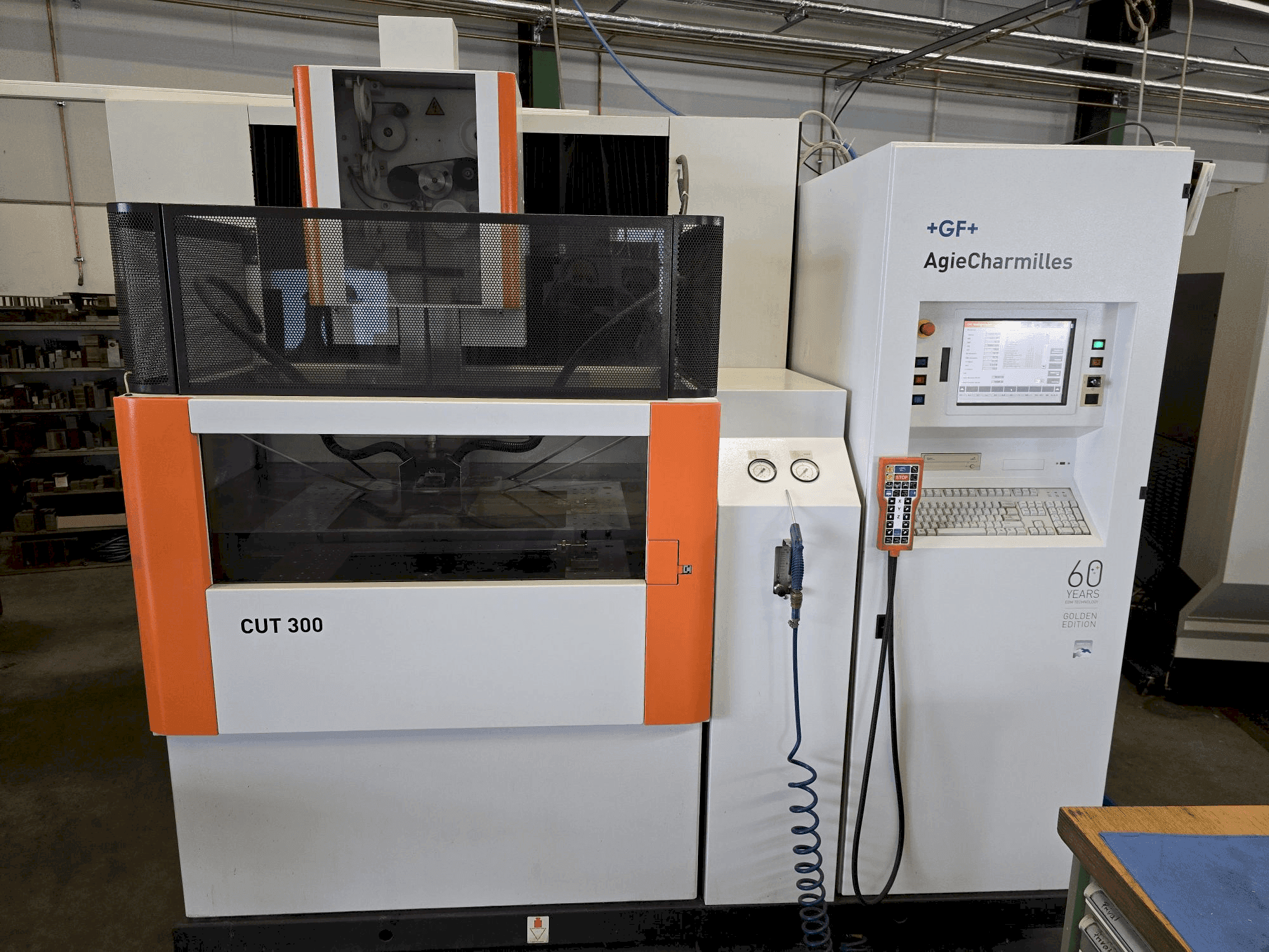 MACHINE_IMG_ALT_FRONT_VIEW