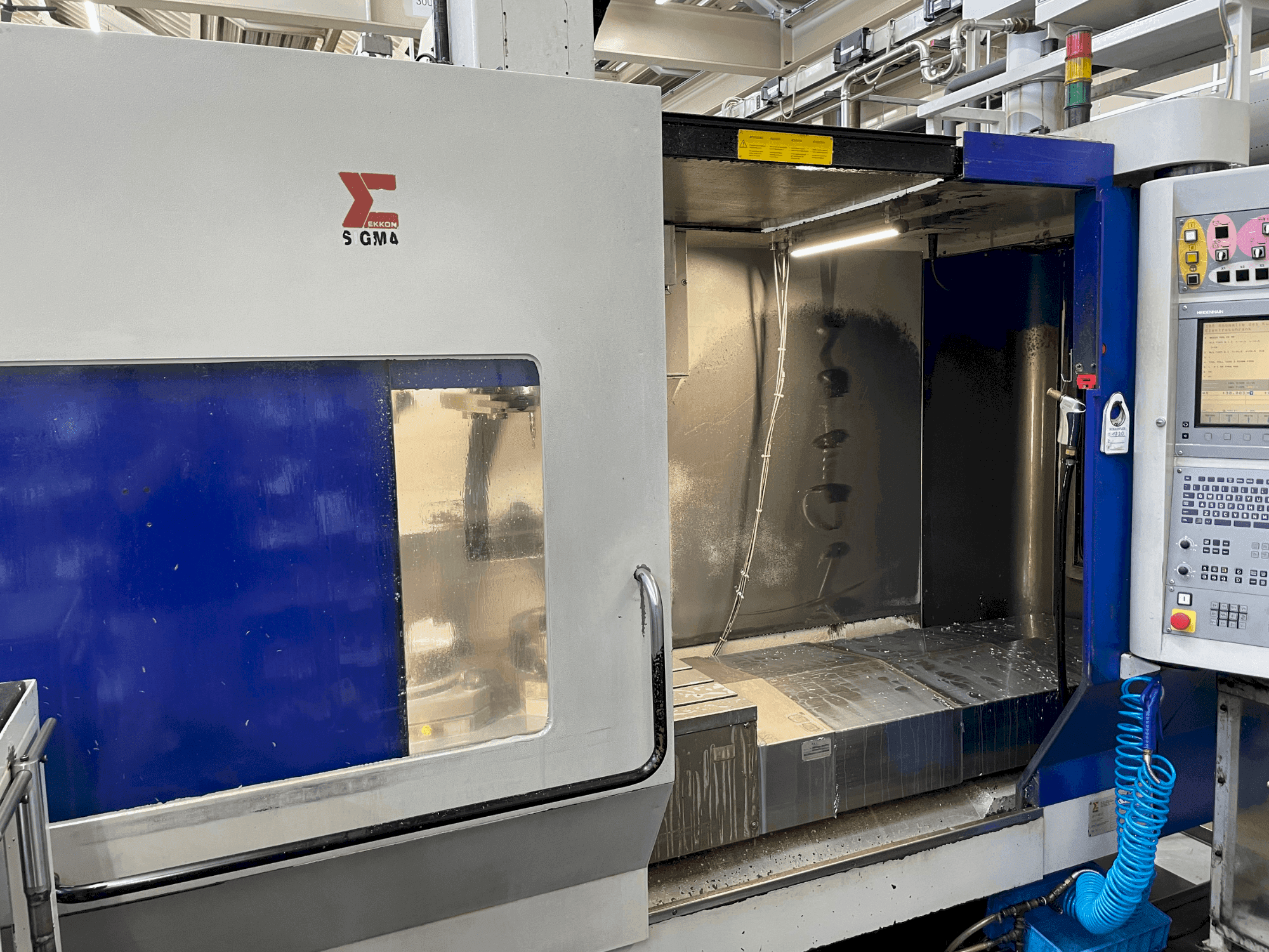 MACHINE_IMG_ALT_FRONT_VIEW