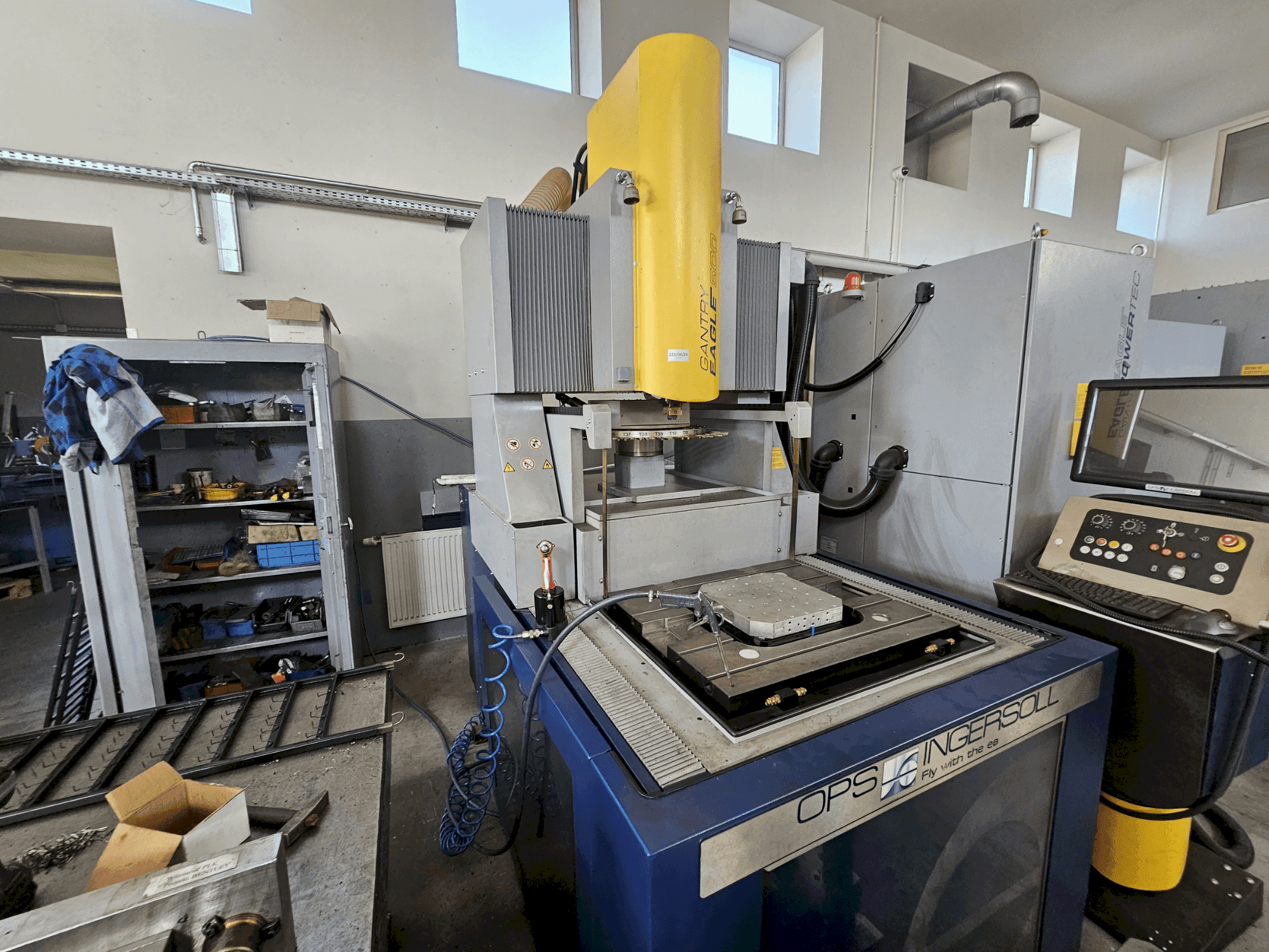 MACHINE_IMG_ALT_FRONT_VIEW