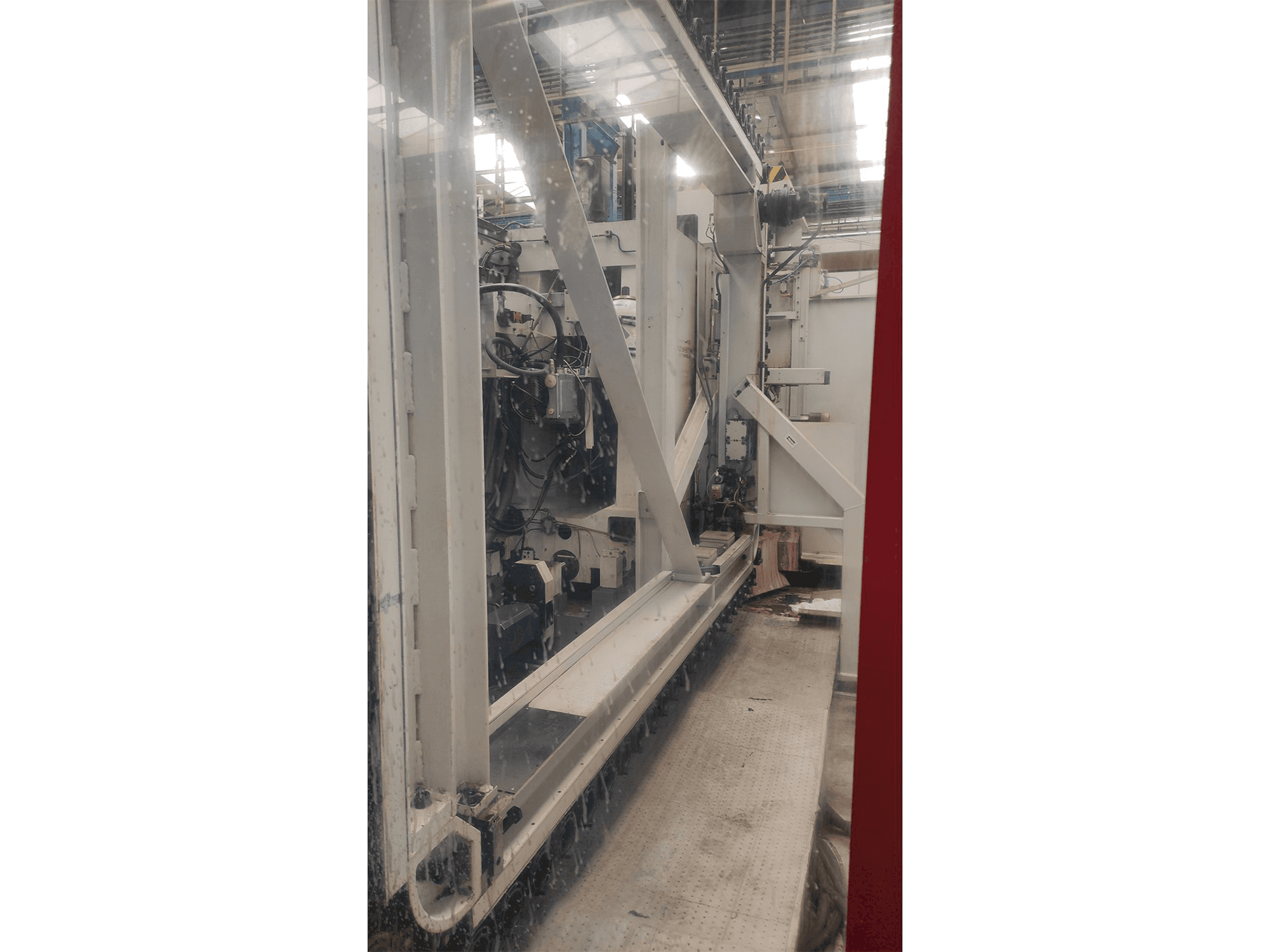 Front view of Starrag Heckert CWK 500 machine