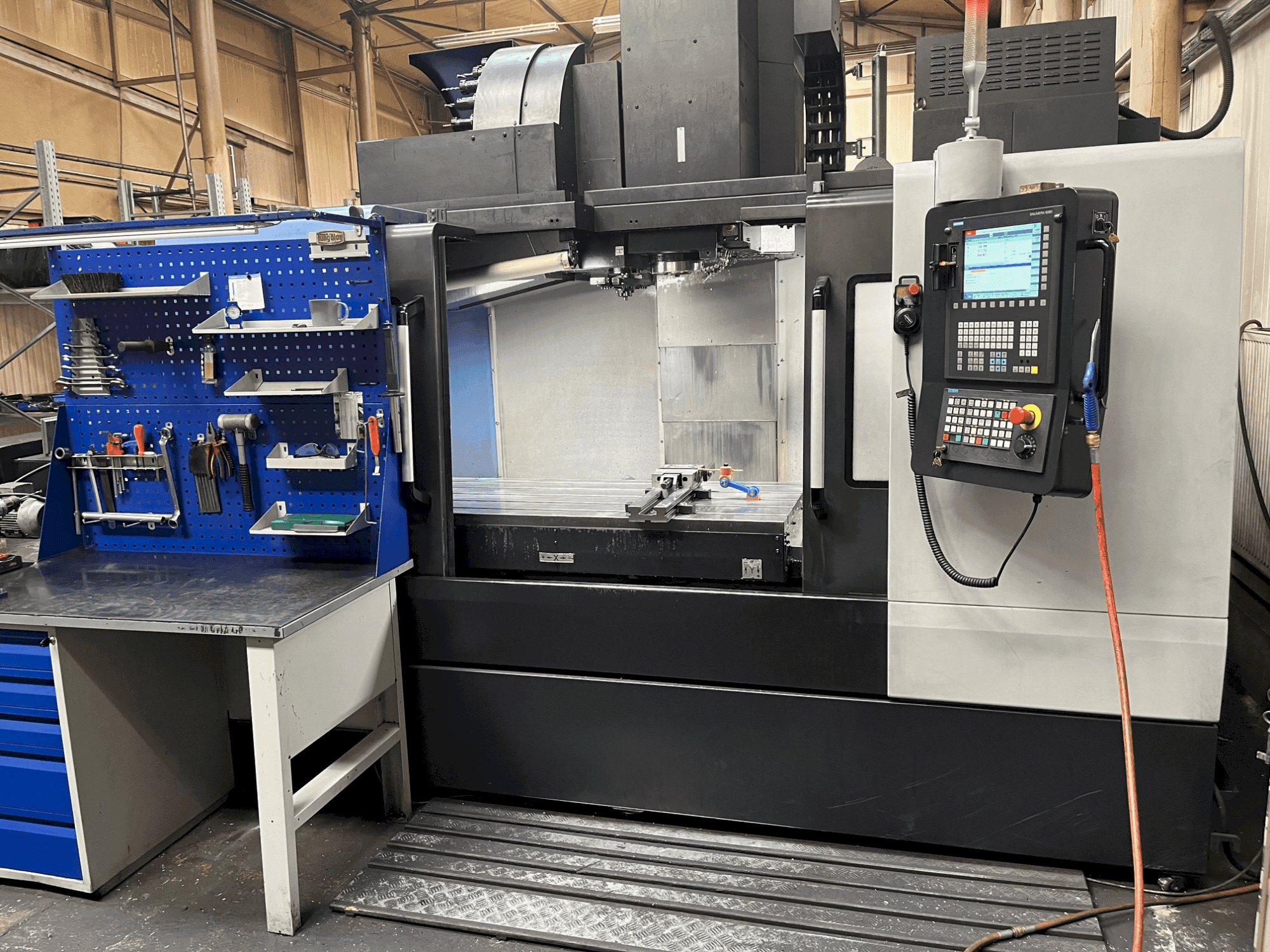 MACHINE_IMG_ALT_FRONT_VIEW