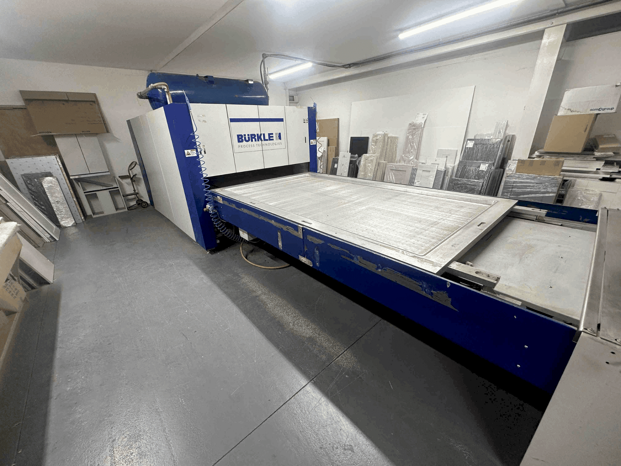 MACHINE_IMG_ALT_FRONT_VIEW