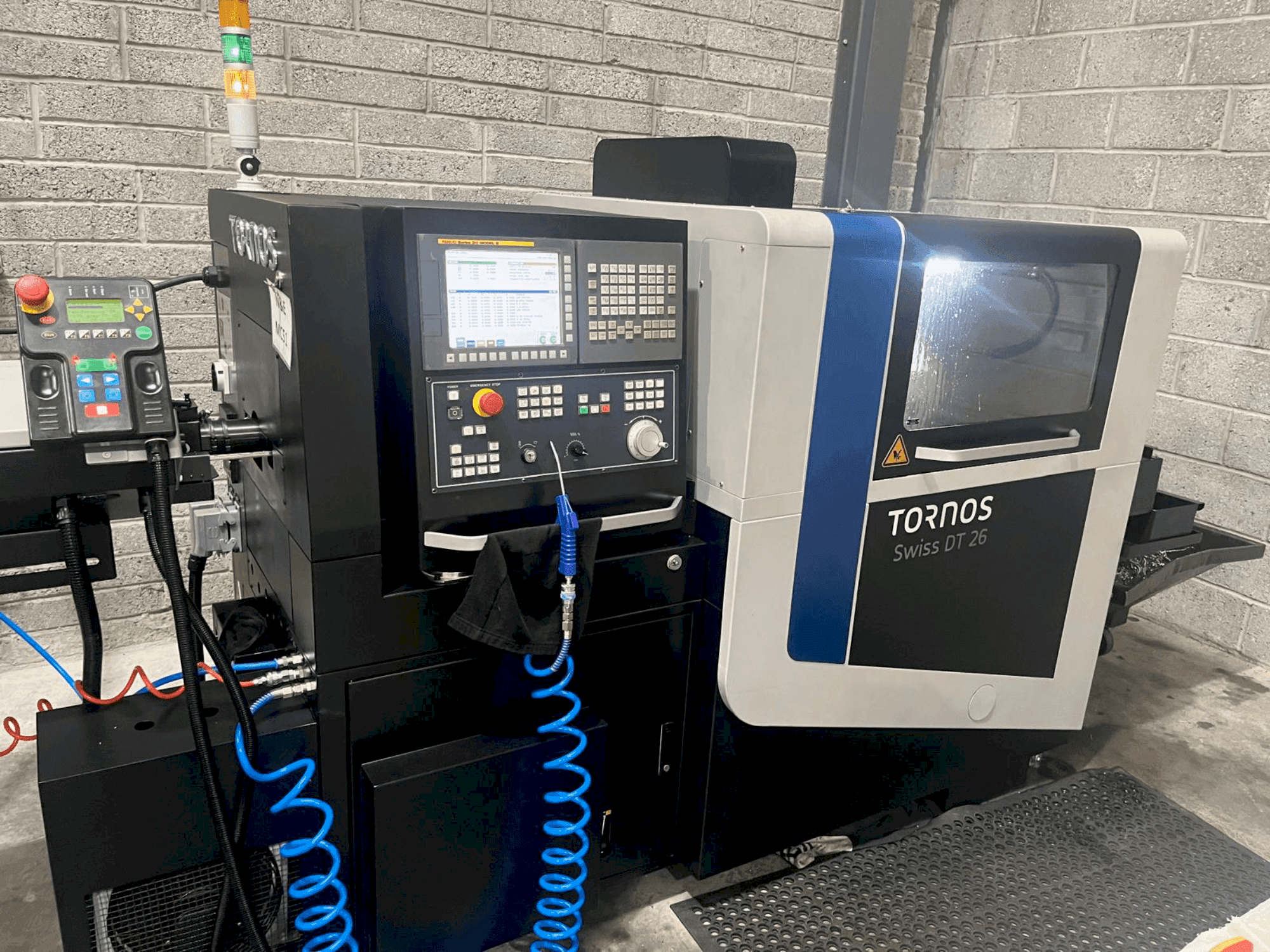 MACHINE_IMG_ALT_FRONT_VIEW