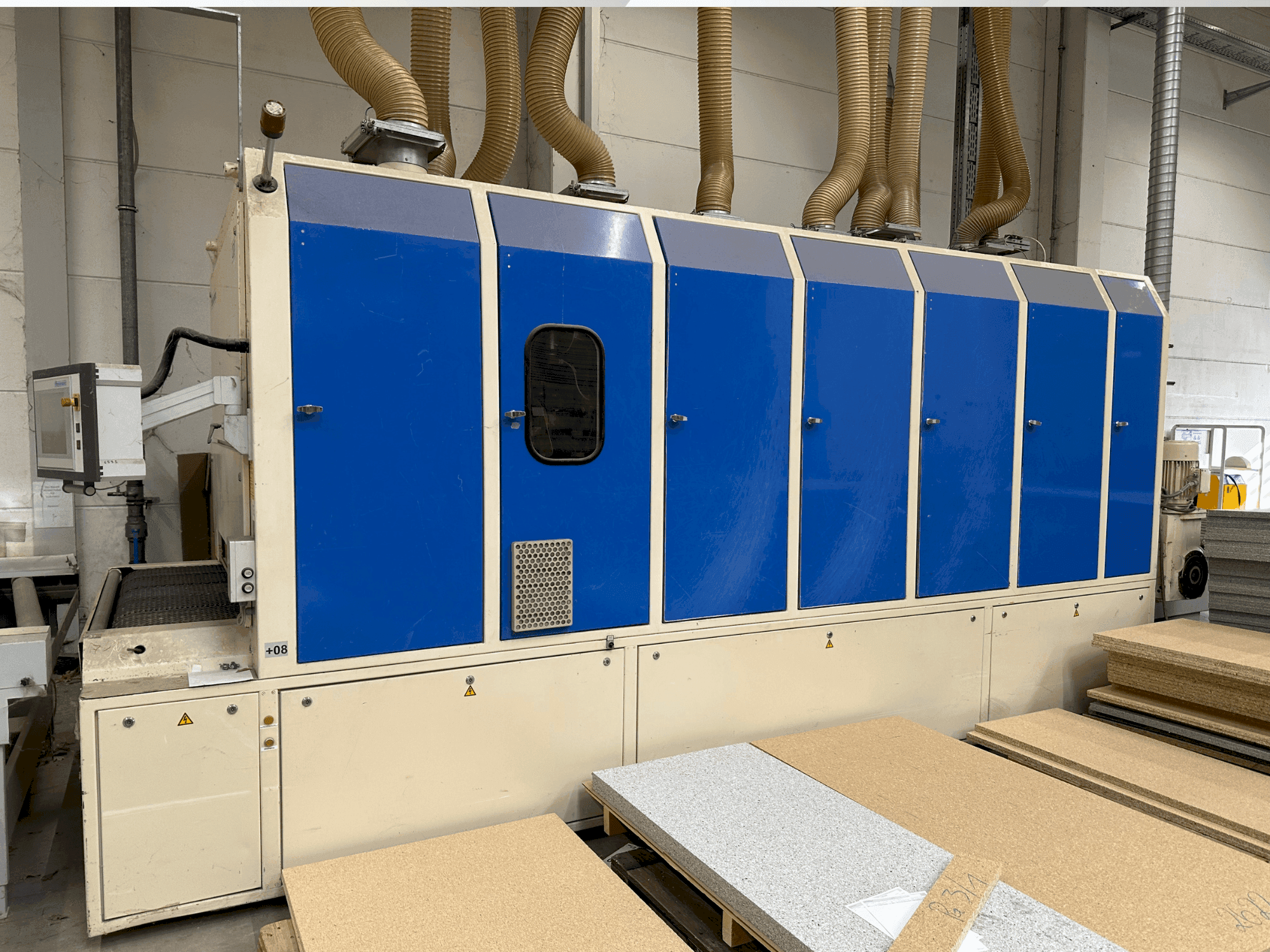 MACHINE_IMG_ALT_FRONT_VIEW