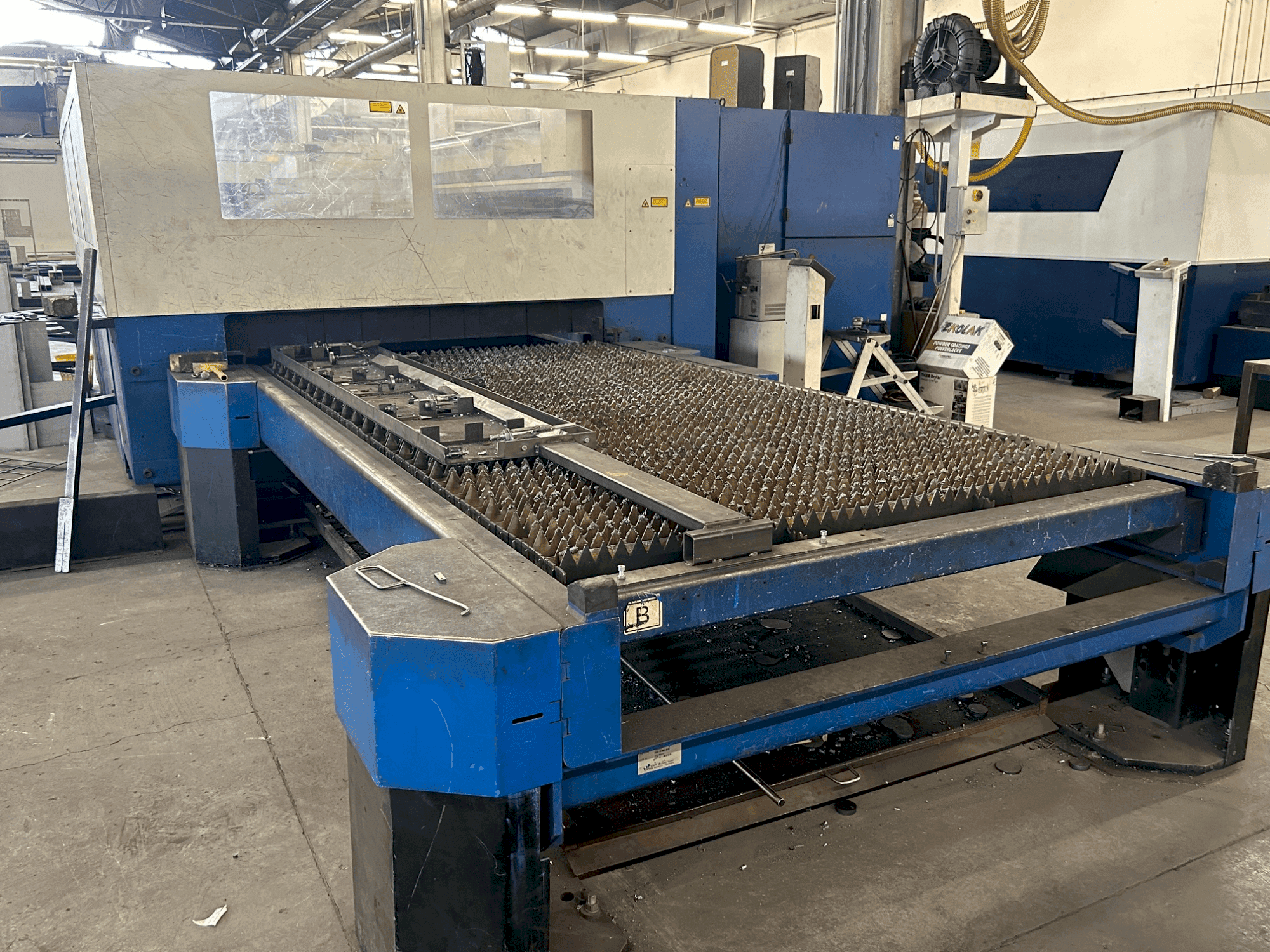 MACHINE_IMG_ALT_FRONT_VIEW