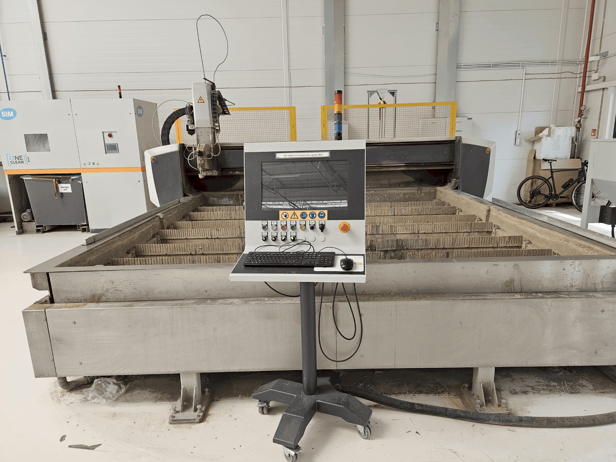 MACHINE_IMG_ALT_FRONT_VIEW