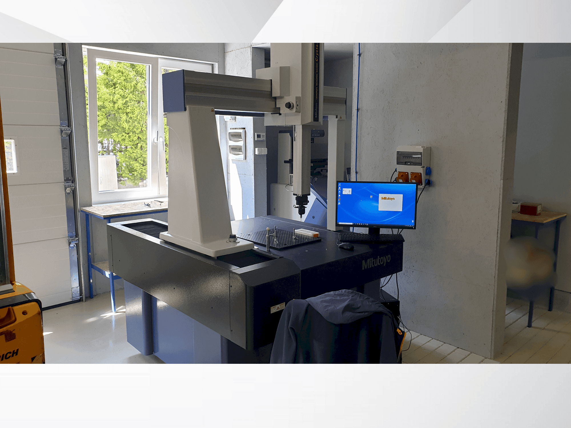 MACHINE_IMG_ALT_FRONT_VIEW