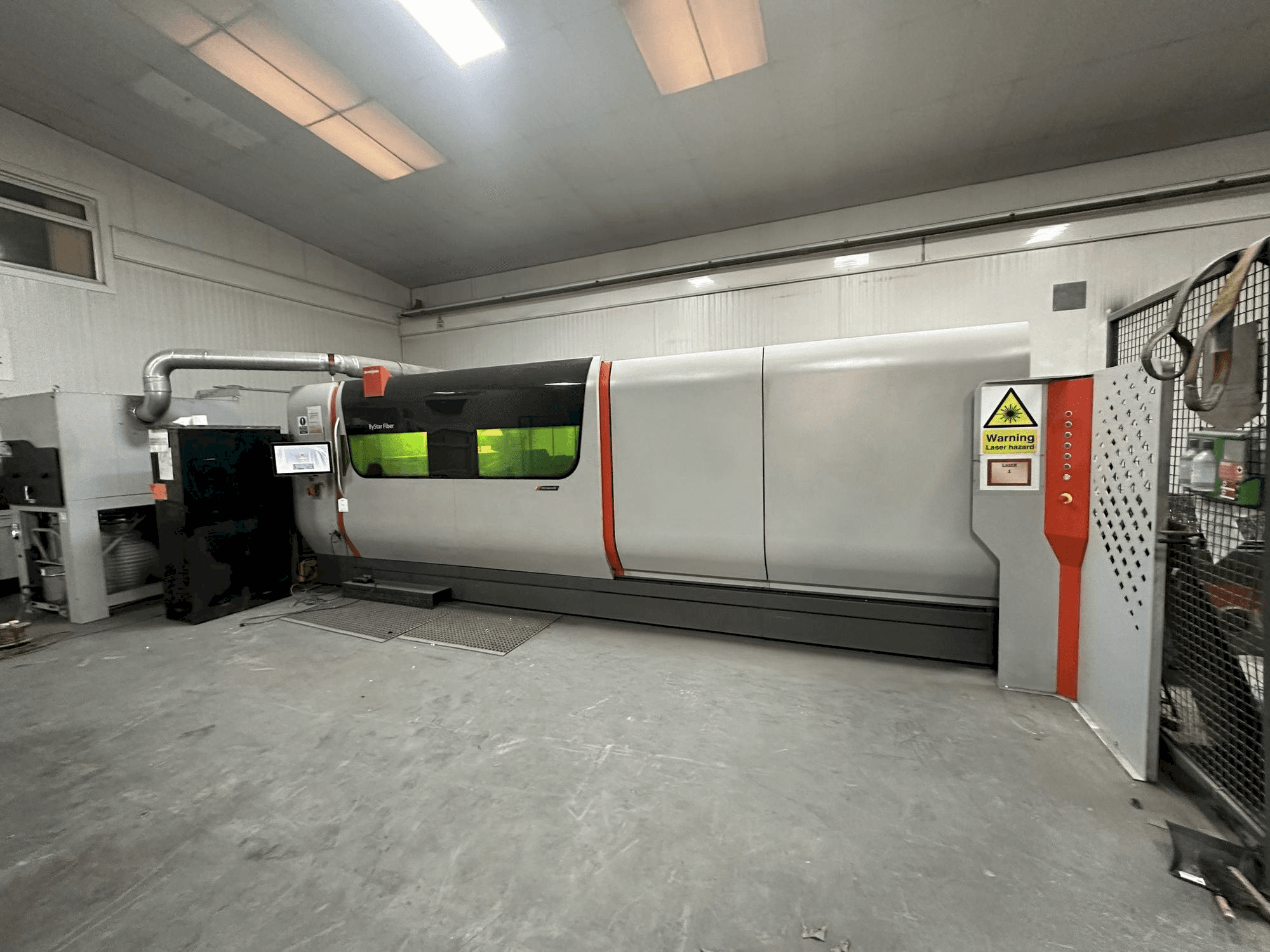 Front view of Bystronic Bystar 4020 6KW Fibre with ByTrans machine