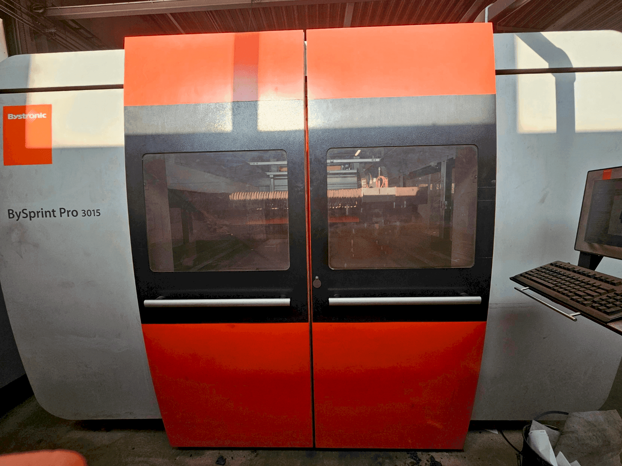 MACHINE_IMG_ALT_FRONT_VIEW