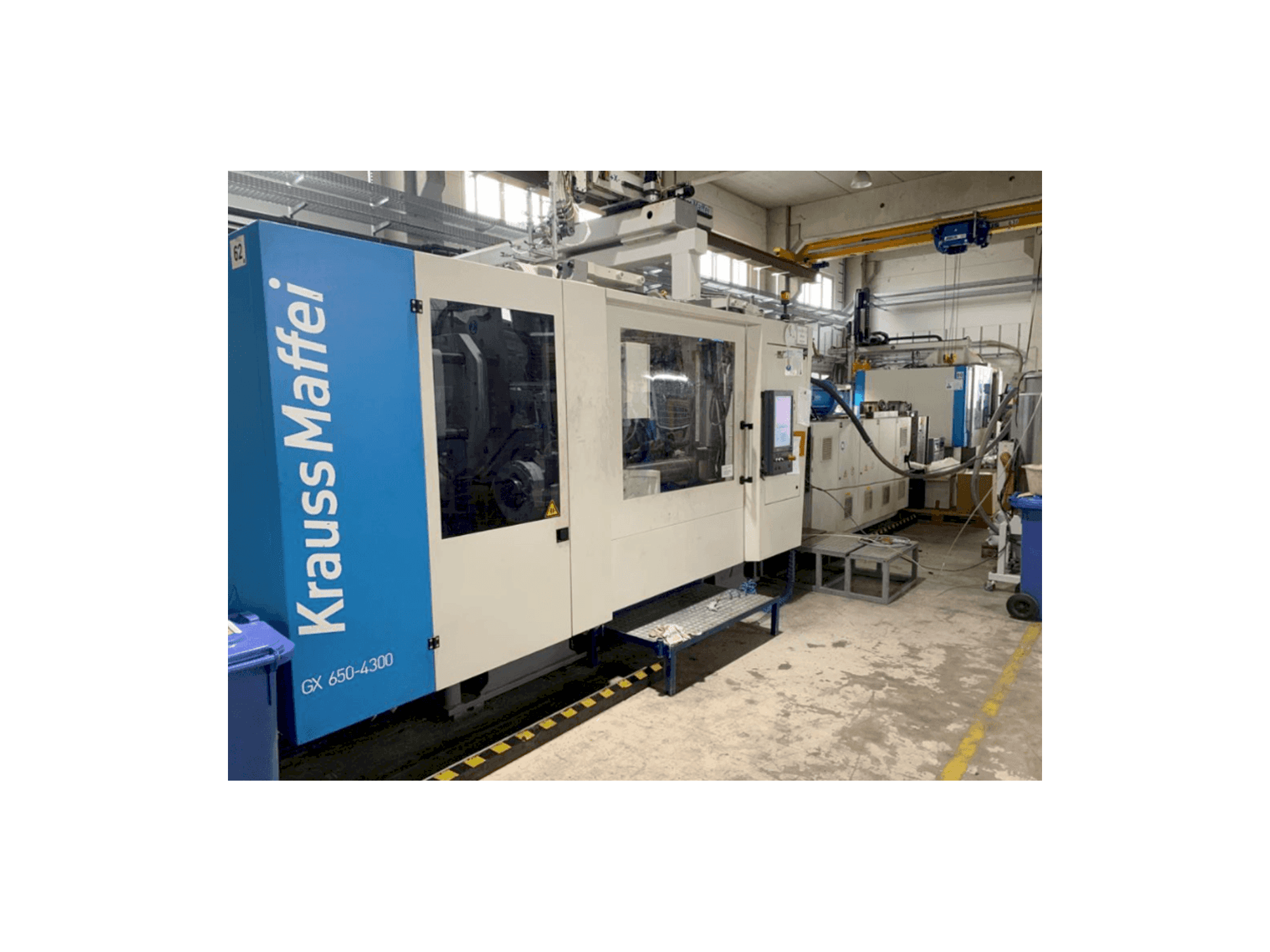 Front view of Krauss Maffei KM650-4300 GX machine