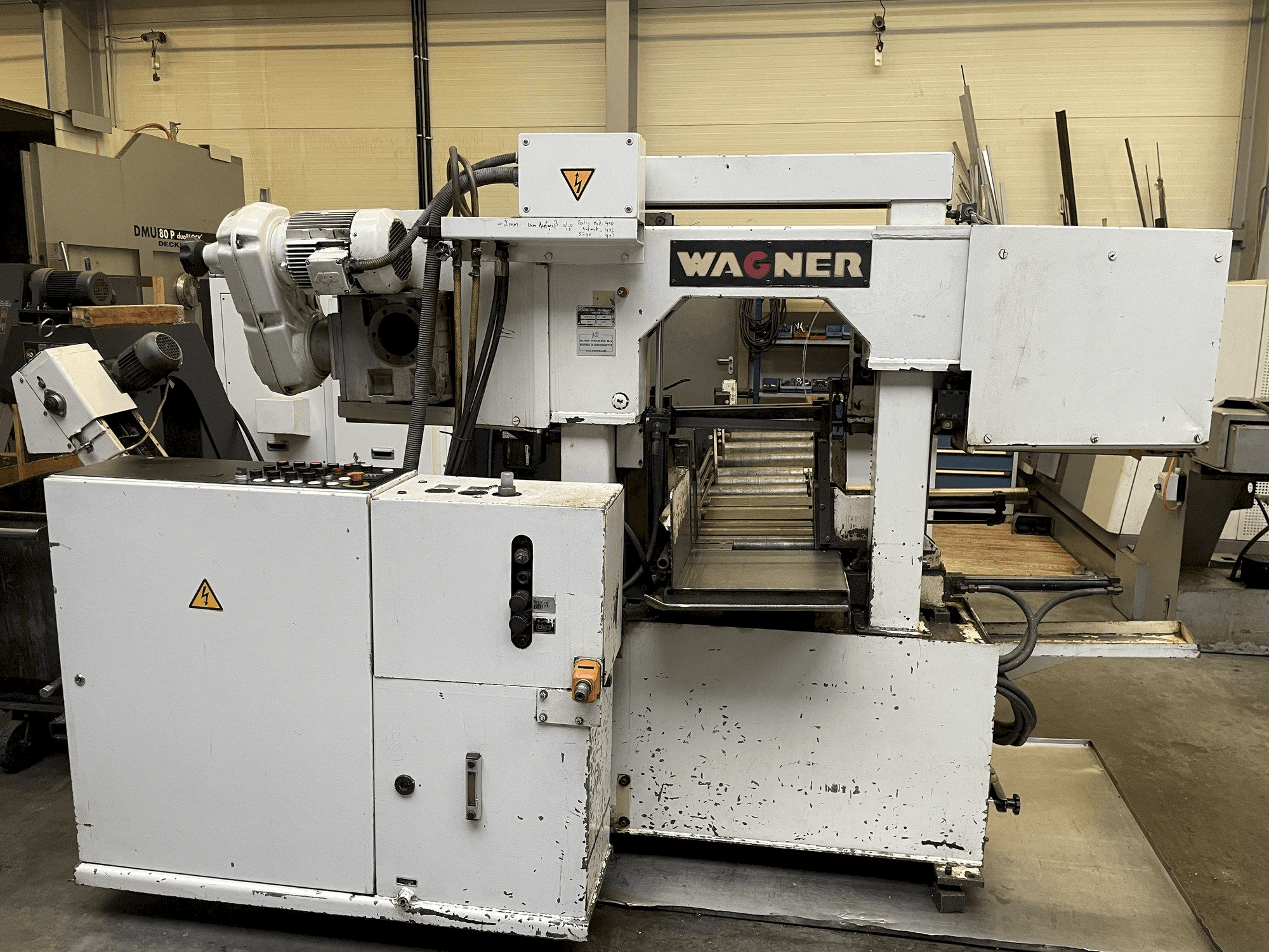 MACHINE_IMG_ALT_FRONT_VIEW