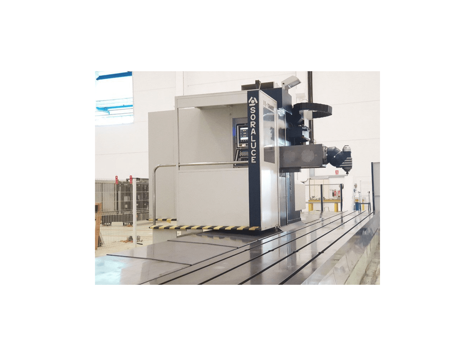 Front view of Soraluce FL-13000 machine