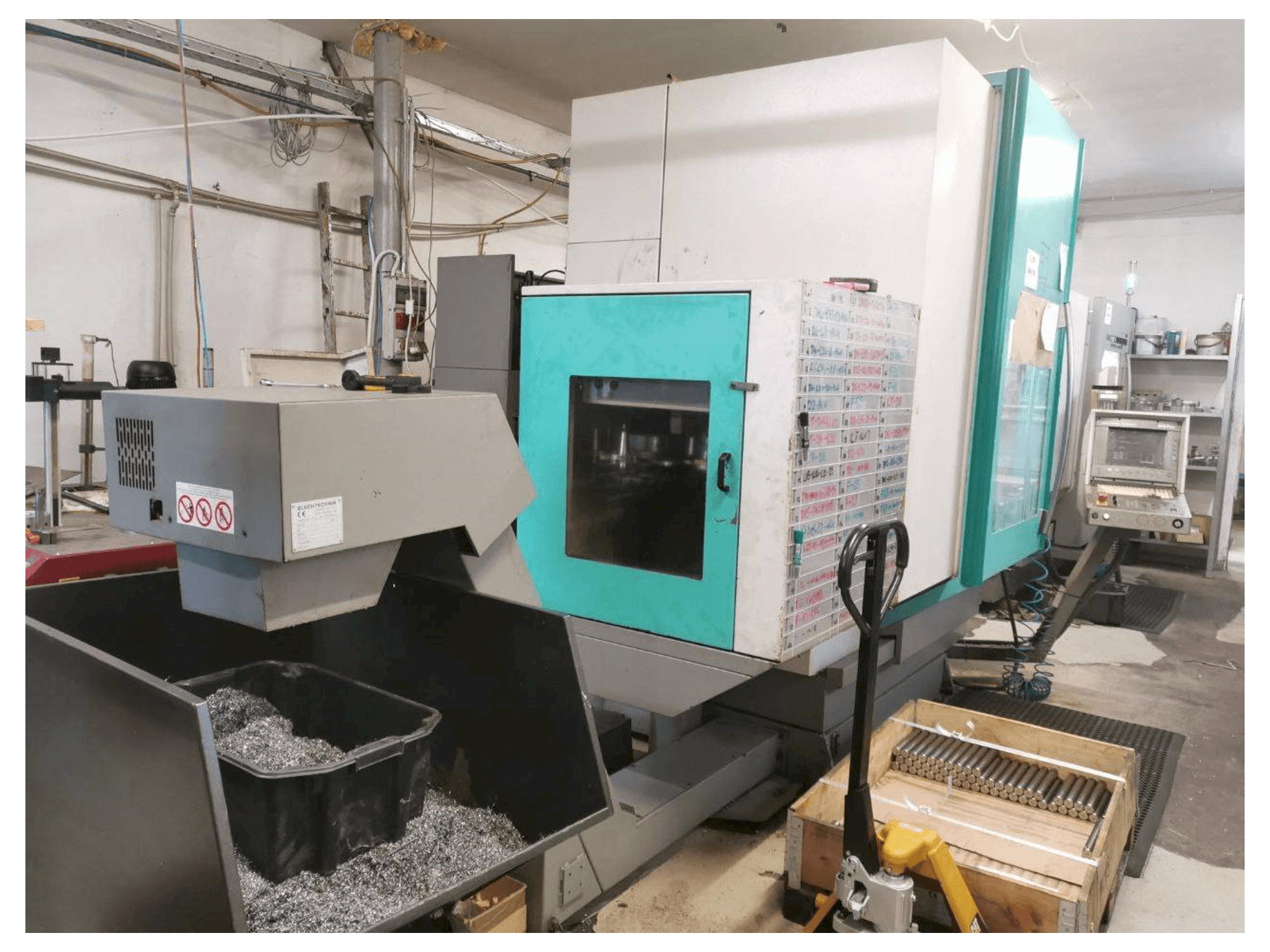 MACHINE_IMG_ALT_FRONT_VIEW