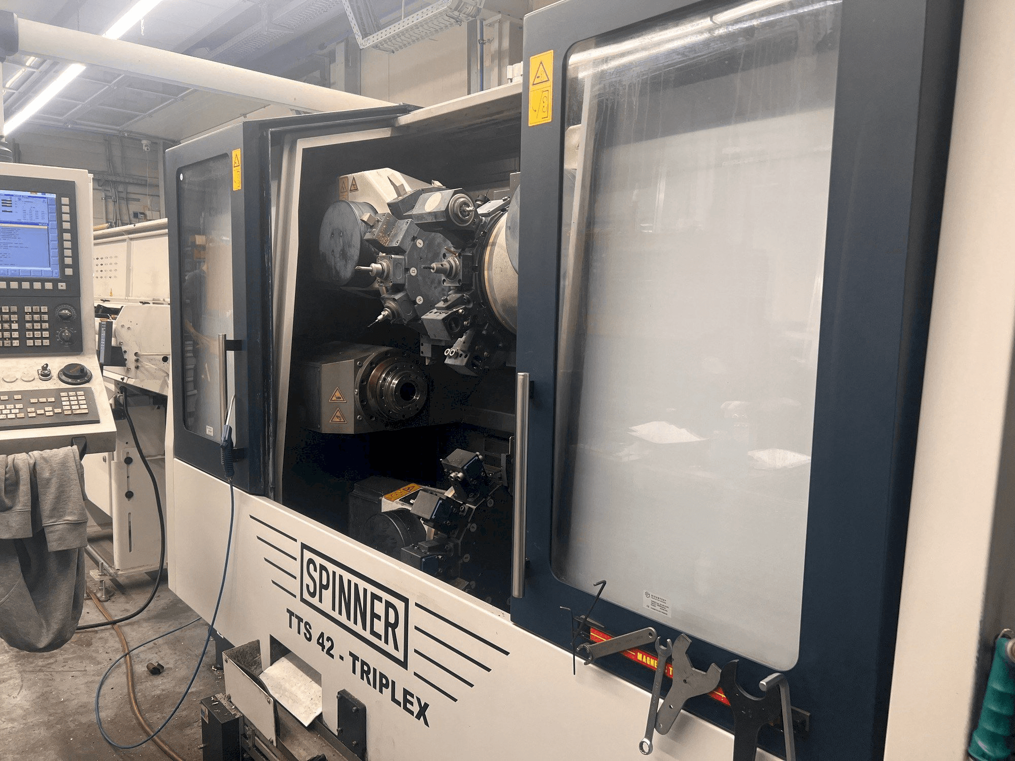 MACHINE_IMG_ALT_FRONT_VIEW