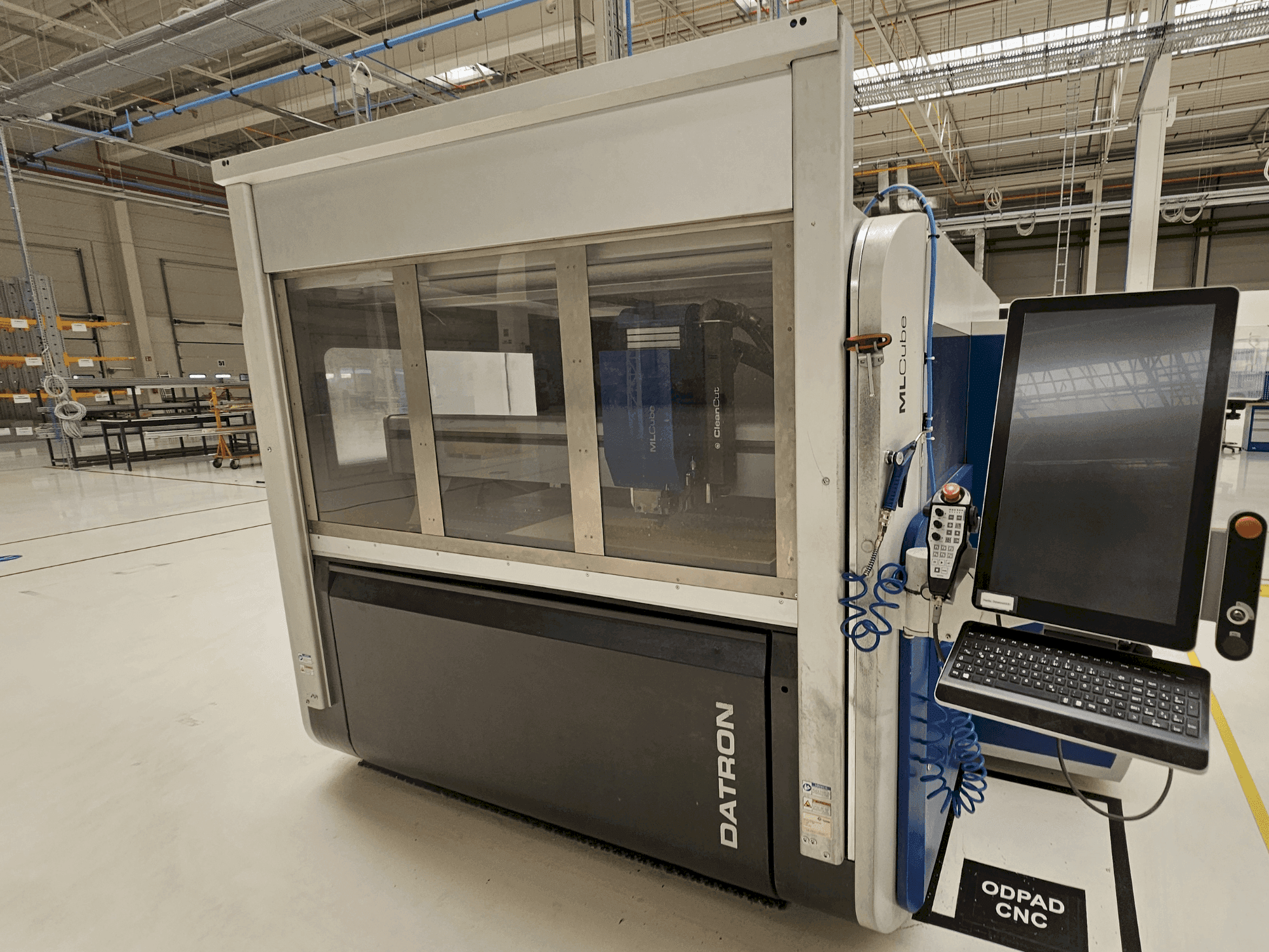 MACHINE_IMG_ALT_FRONT_VIEW