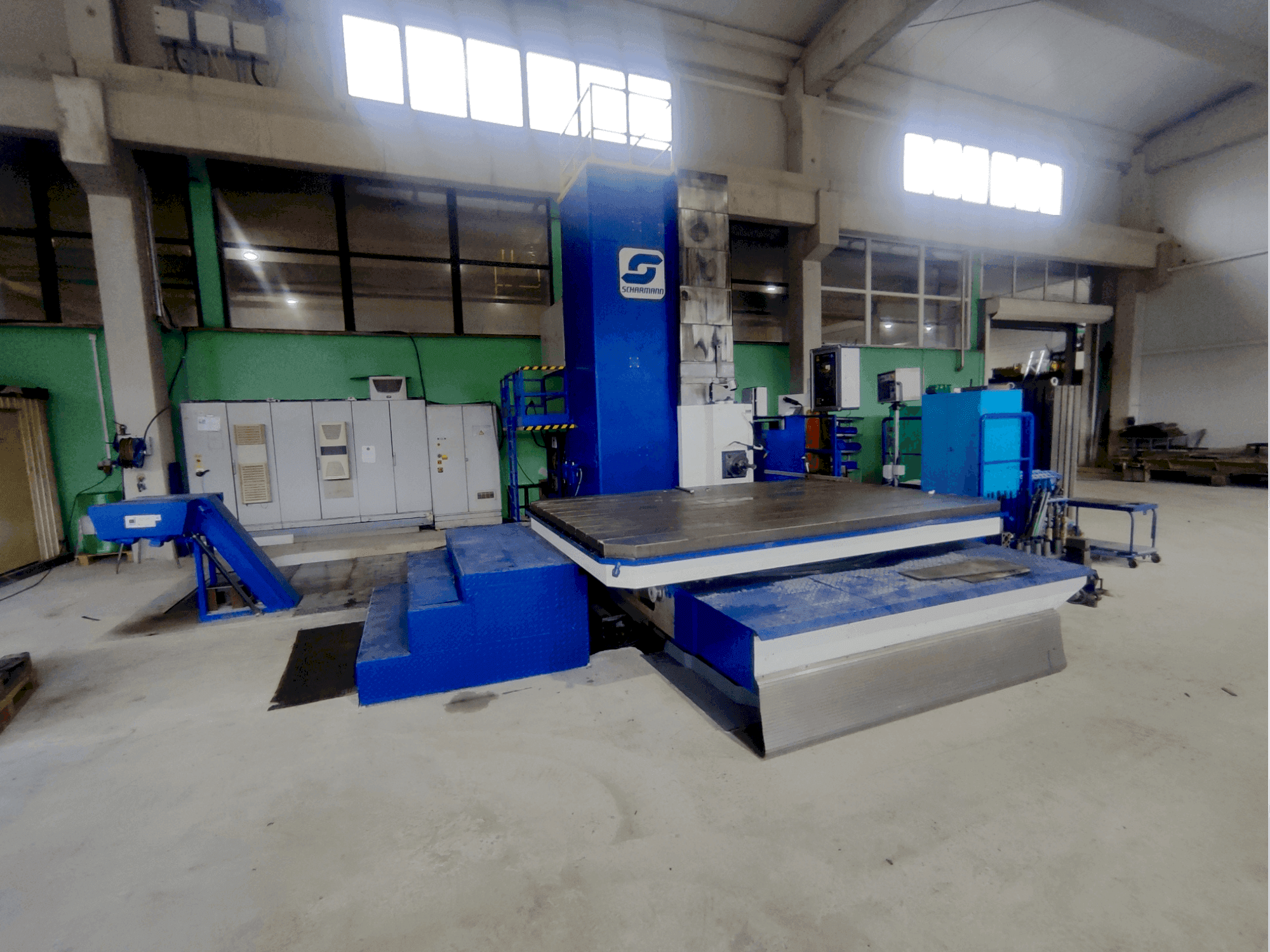 MACHINE_IMG_ALT_FRONT_VIEW