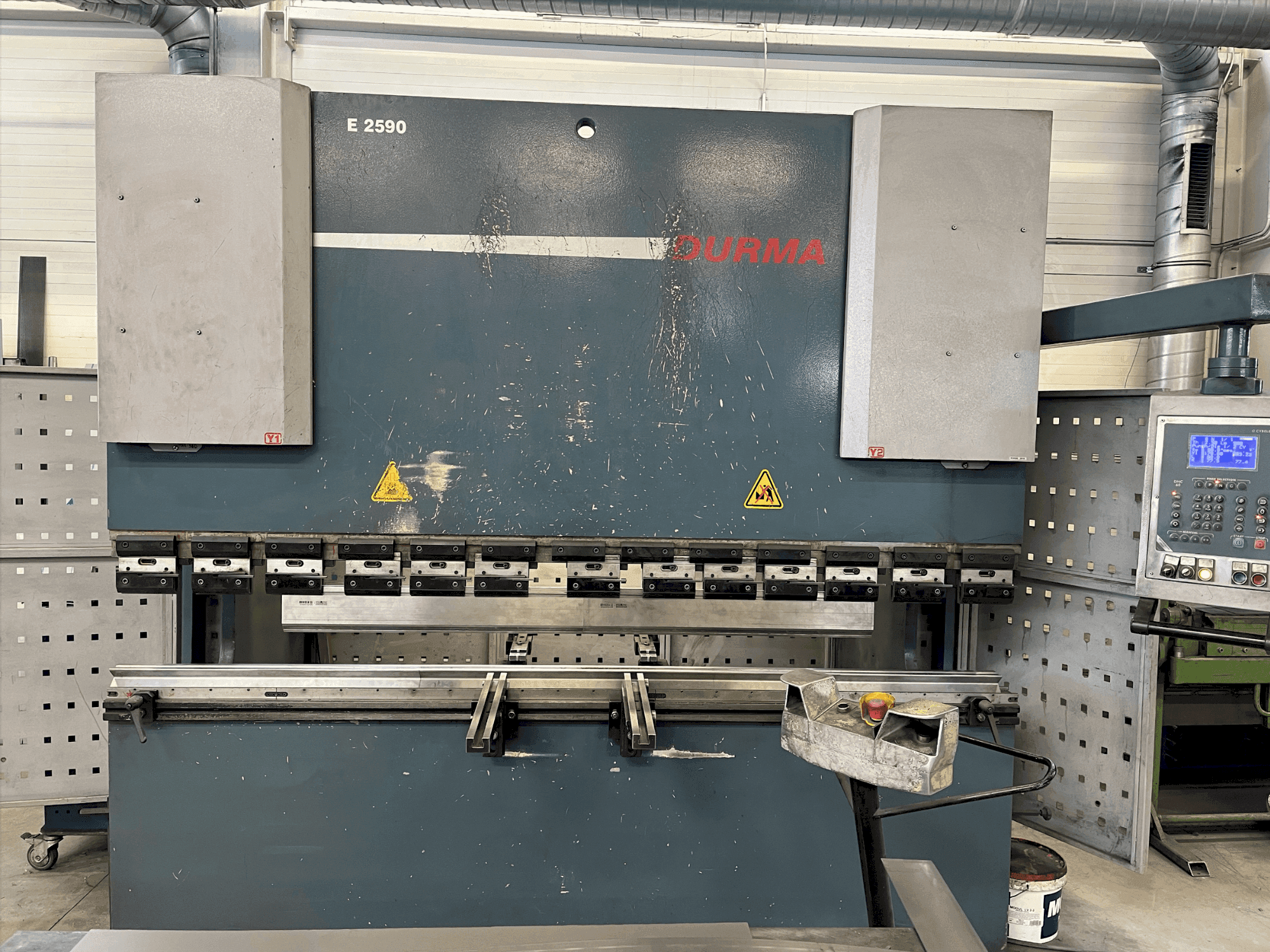 MACHINE_IMG_ALT_FRONT_VIEW