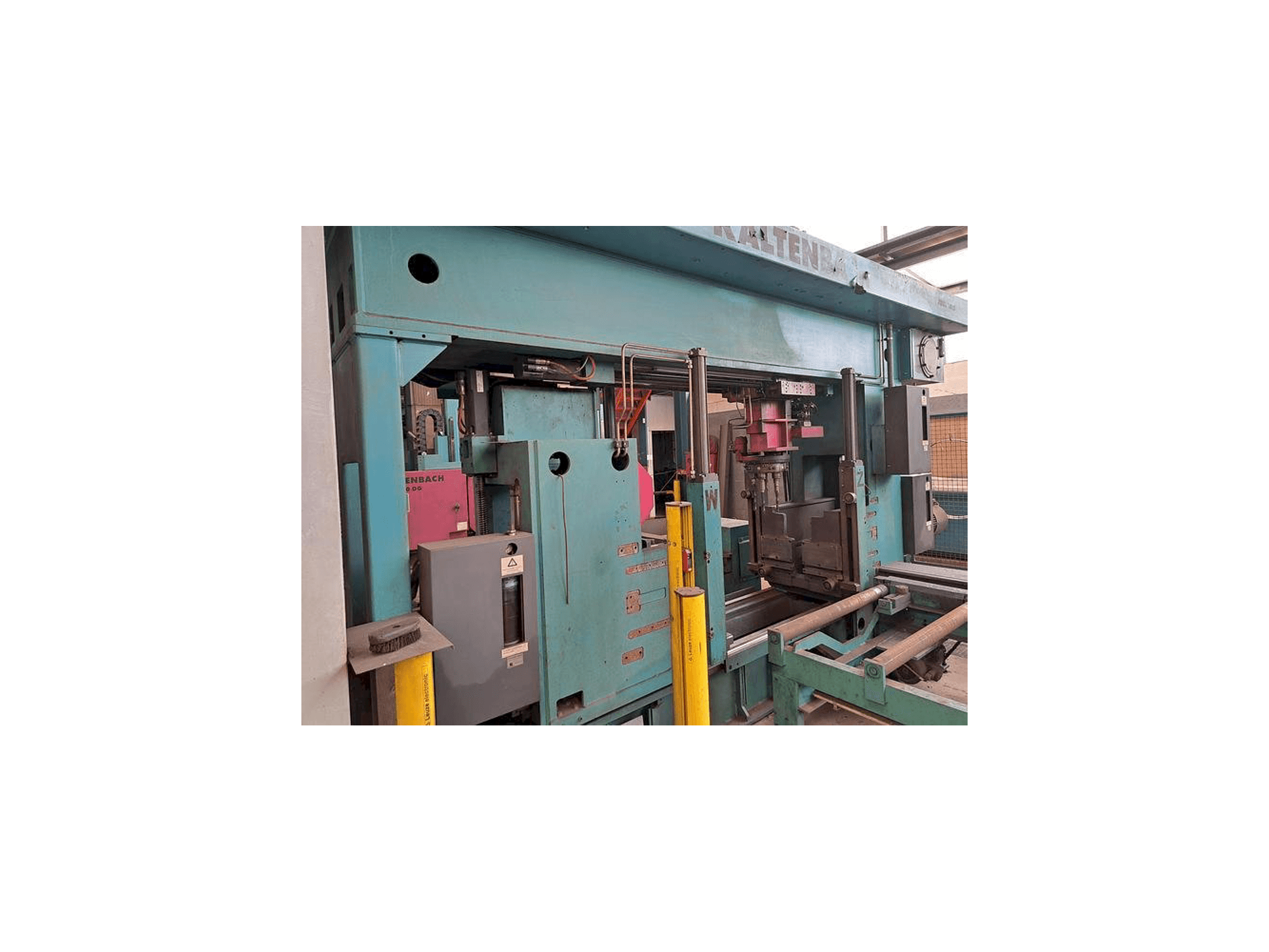 MACHINE_IMG_ALT_LEFT_SIDE_VIEW