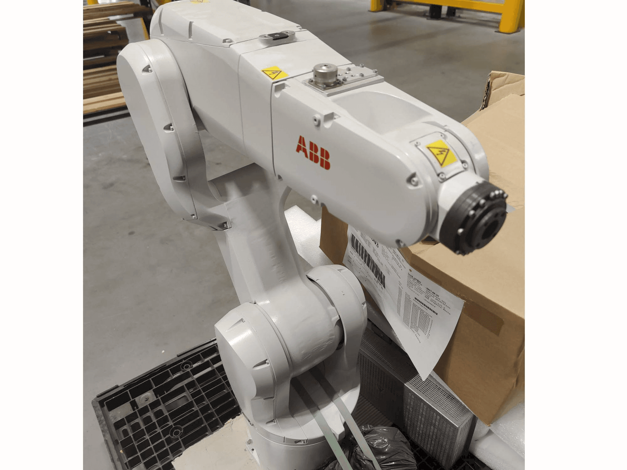 Front view of ABB IRB1200 machine