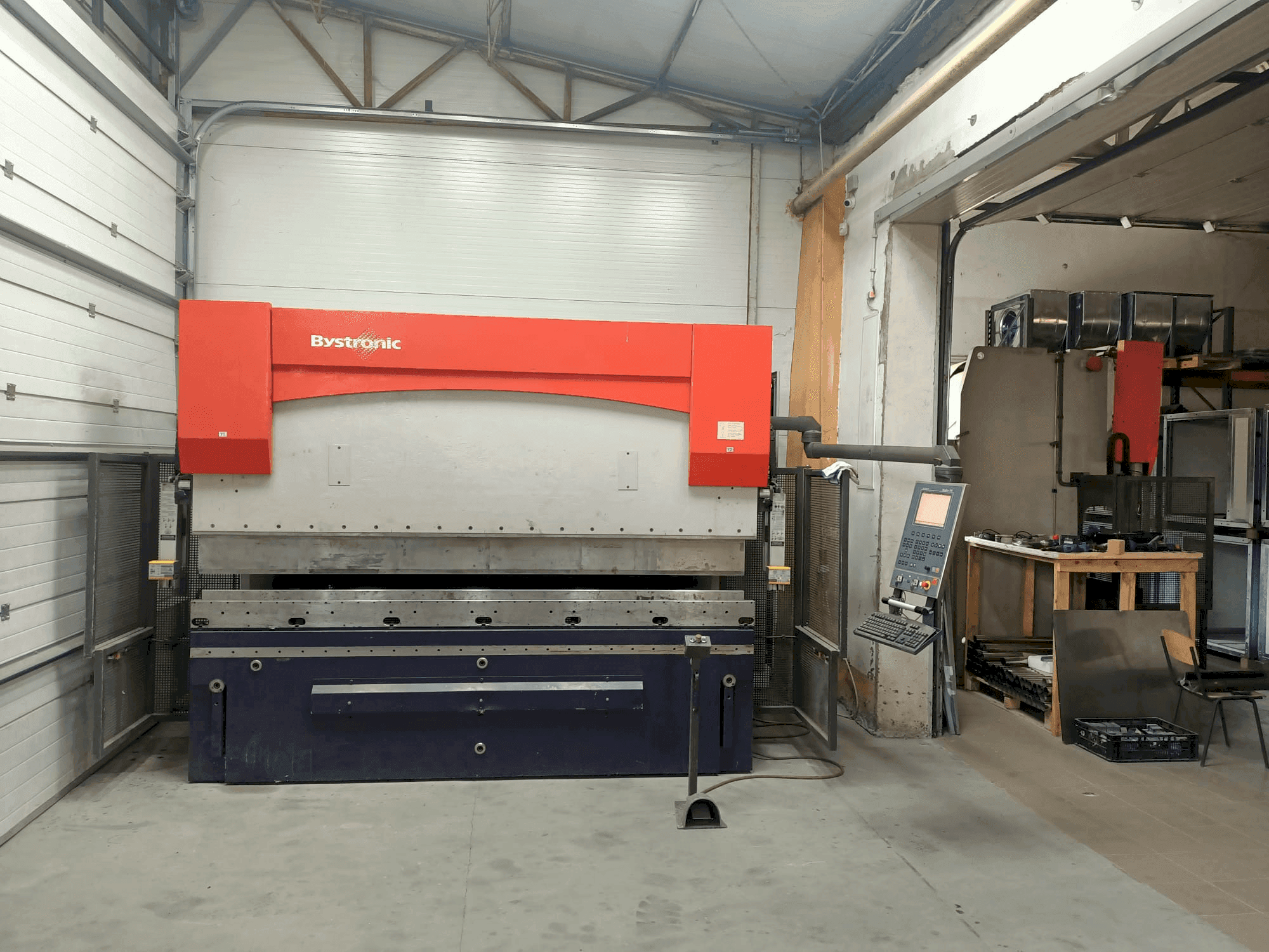 MACHINE_IMG_ALT_FRONT_VIEW