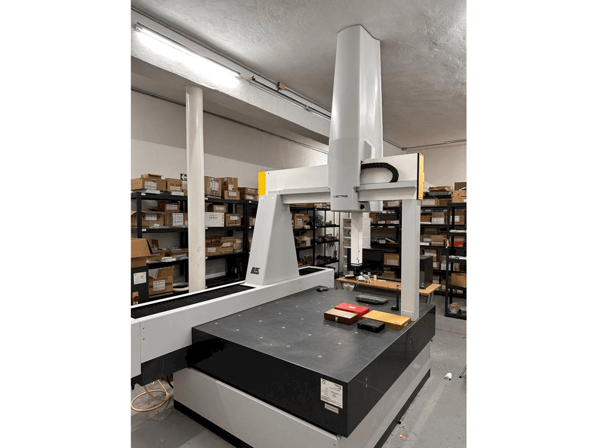 MACHINE_IMG_ALT_FRONT_VIEW