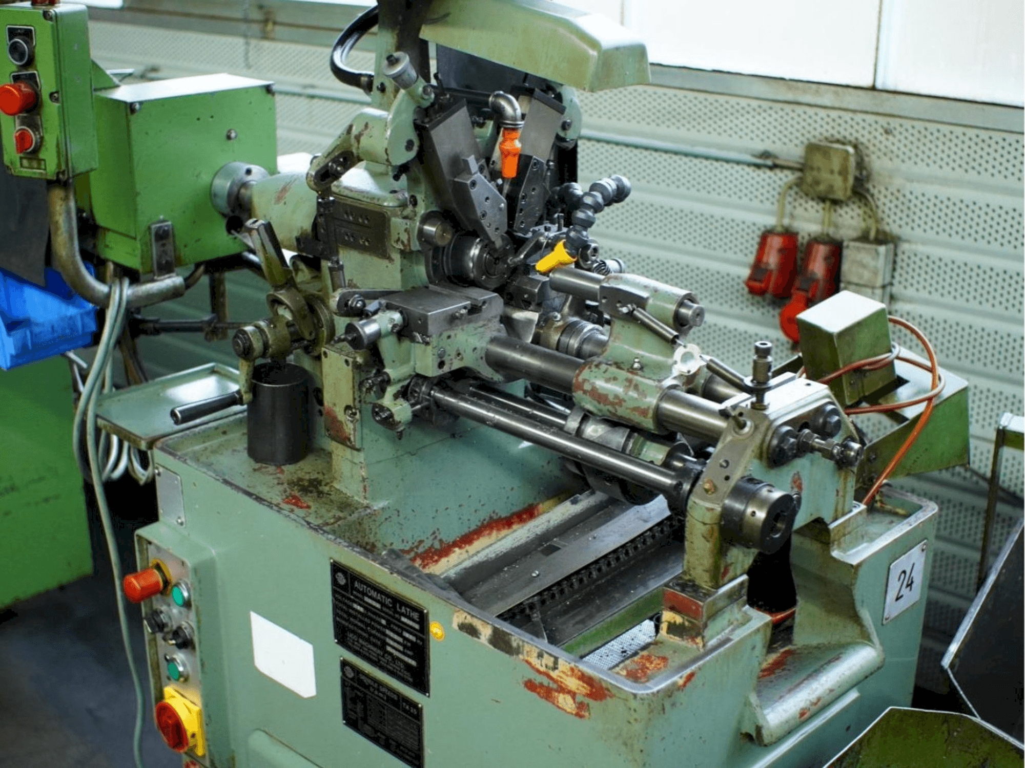 MACHINE_IMG_ALT_FRONT_VIEW