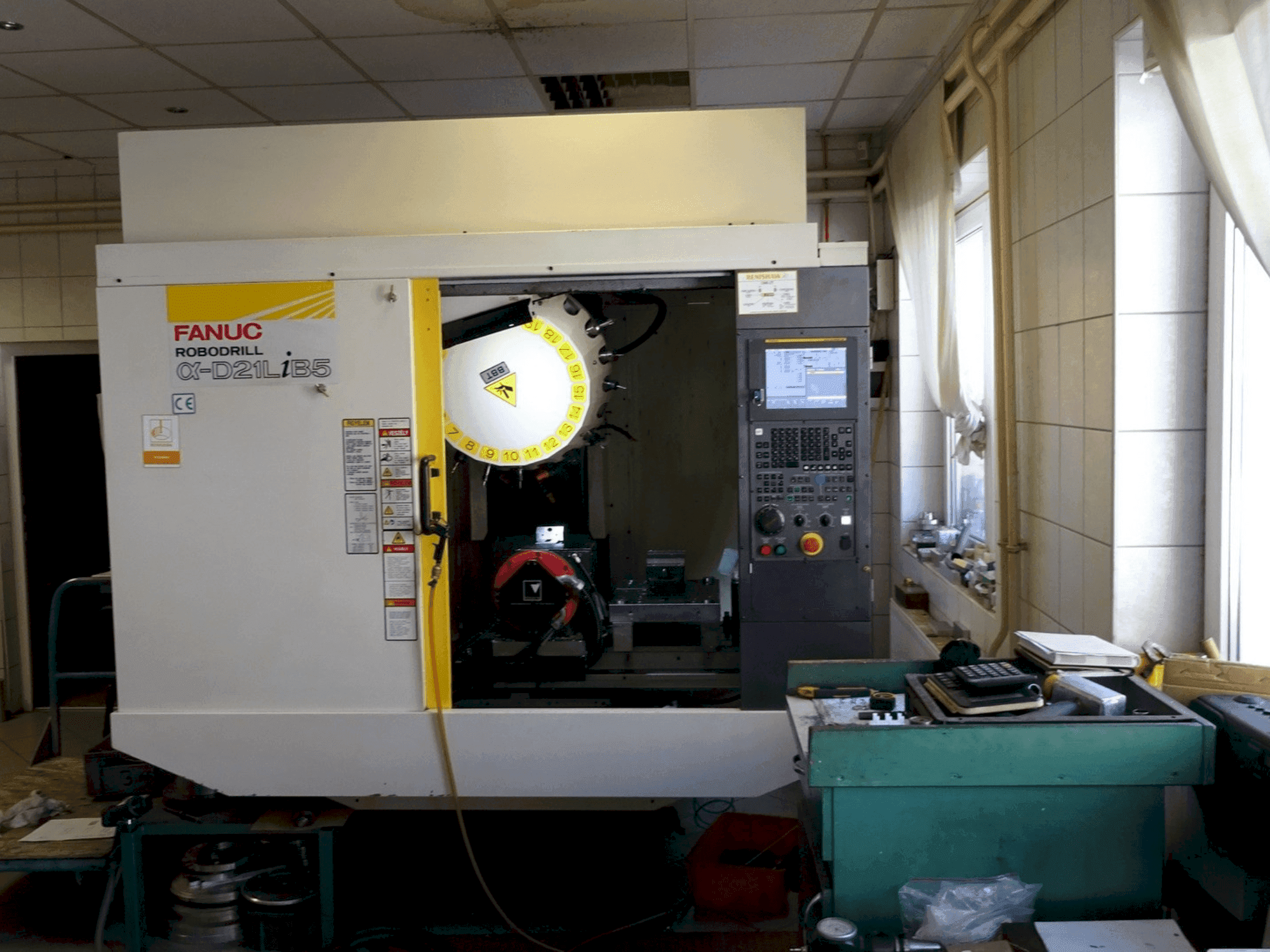 MACHINE_IMG_ALT_FRONT_VIEW