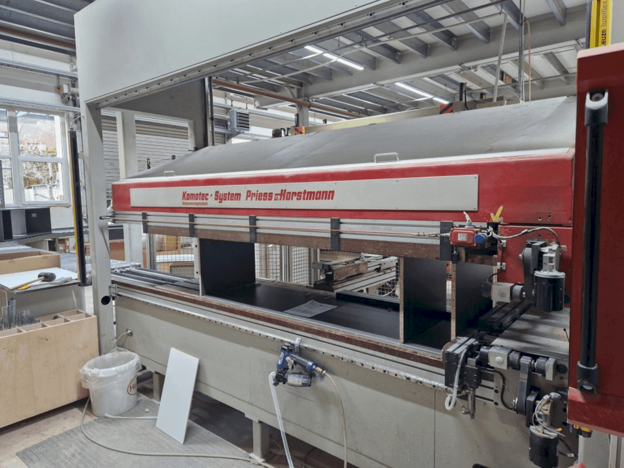 MACHINE_IMG_ALT_FRONT_VIEW