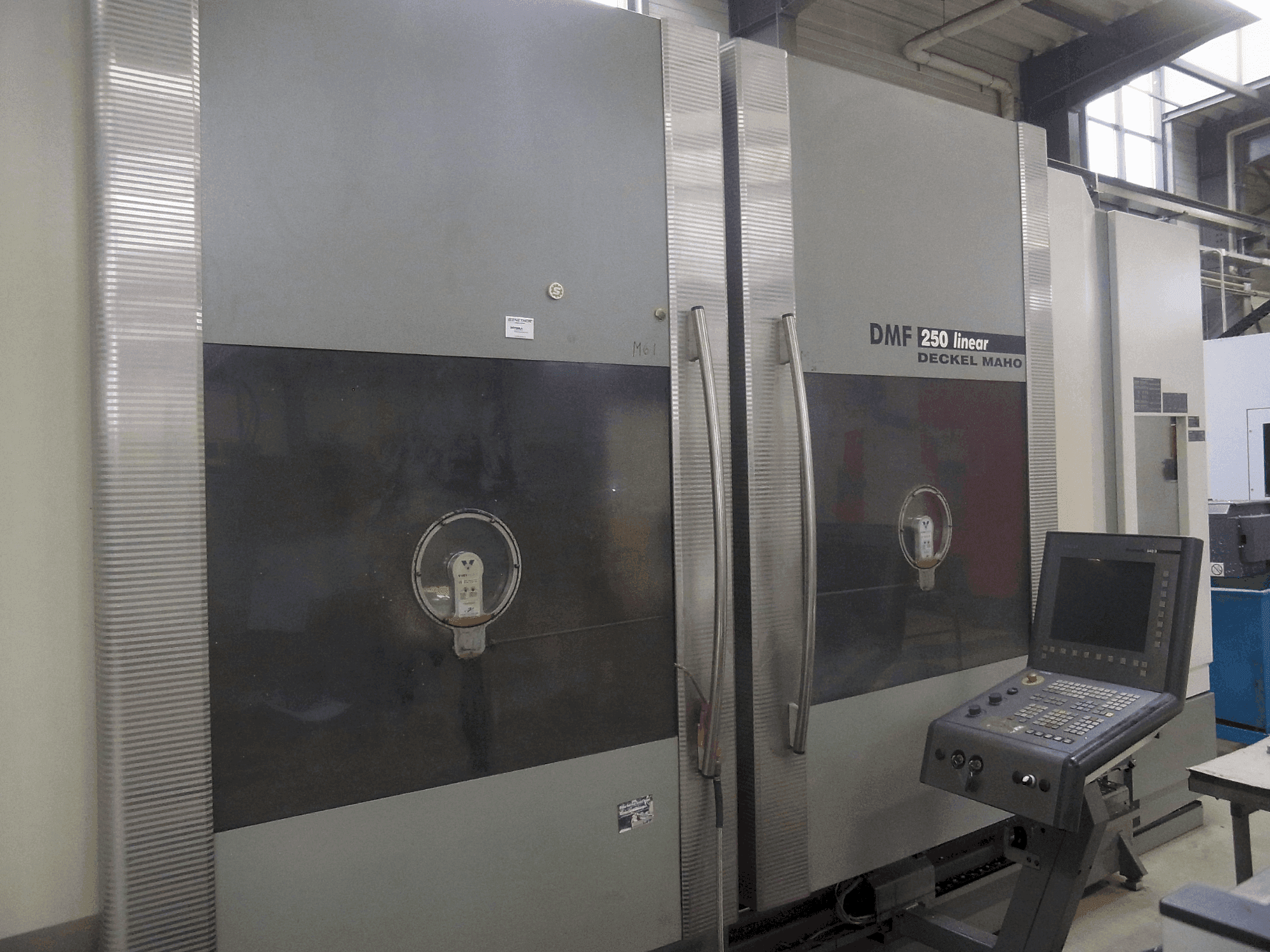 MACHINE_IMG_ALT_FRONT_VIEW