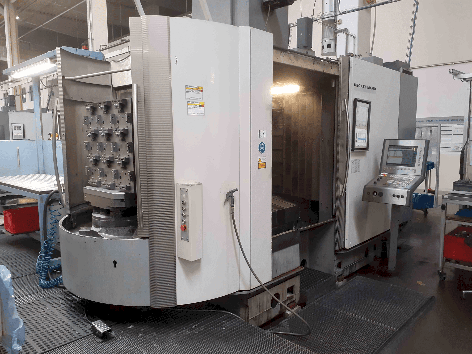 MACHINE_IMG_ALT_FRONT_VIEW