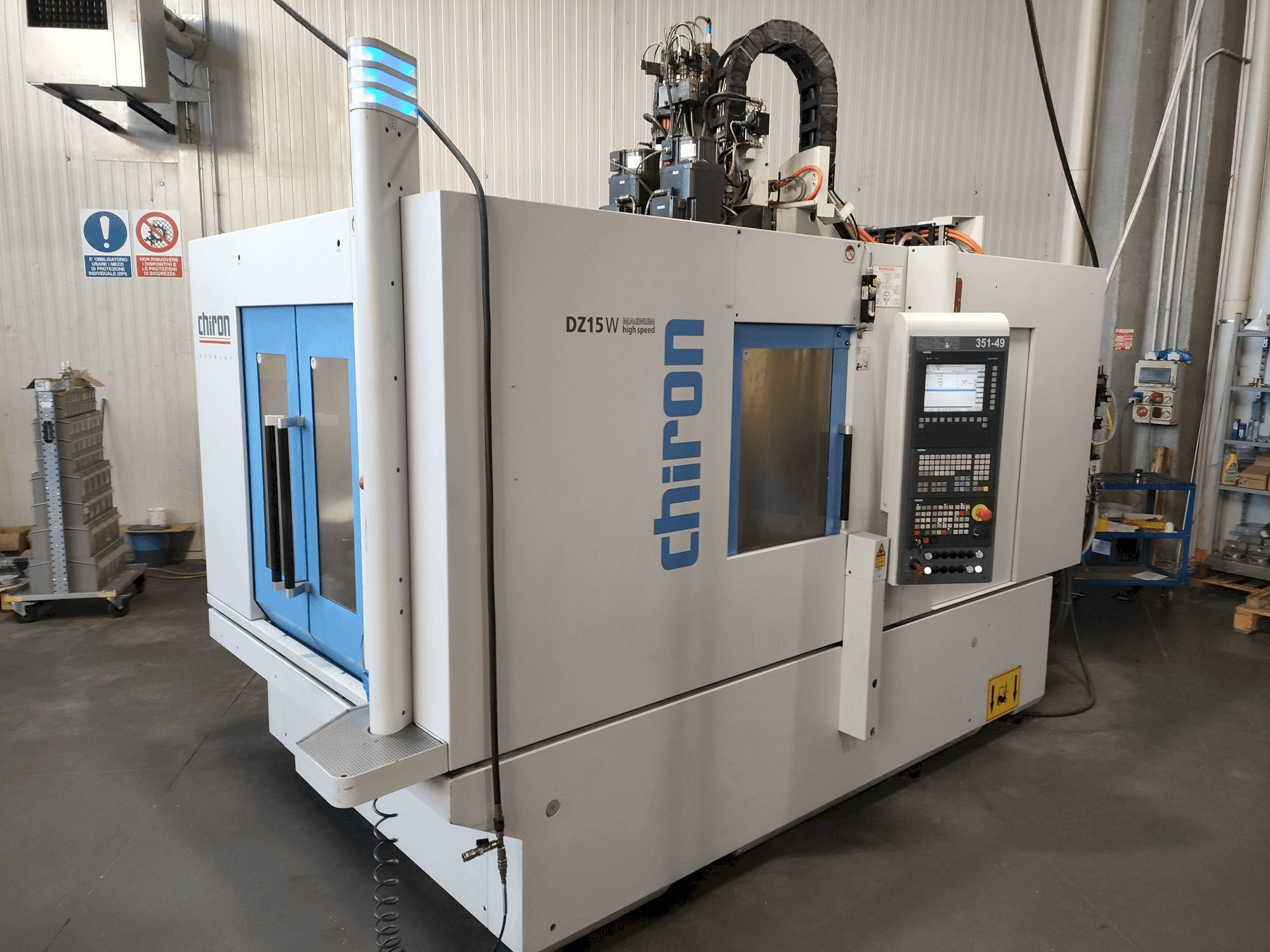 MACHINE_IMG_ALT_FRONT_VIEW