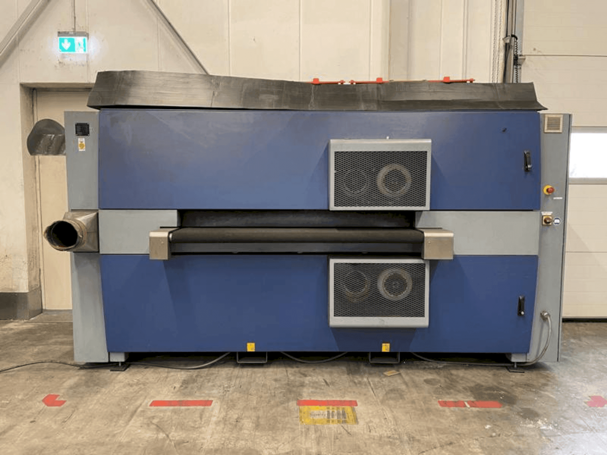 MACHINE_IMG_ALT_FRONT_VIEW