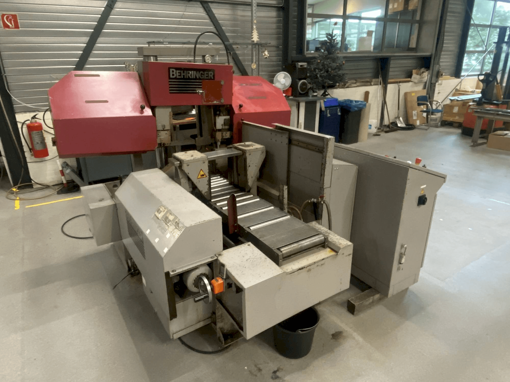 MACHINE_IMG_ALT_FRONT_VIEW