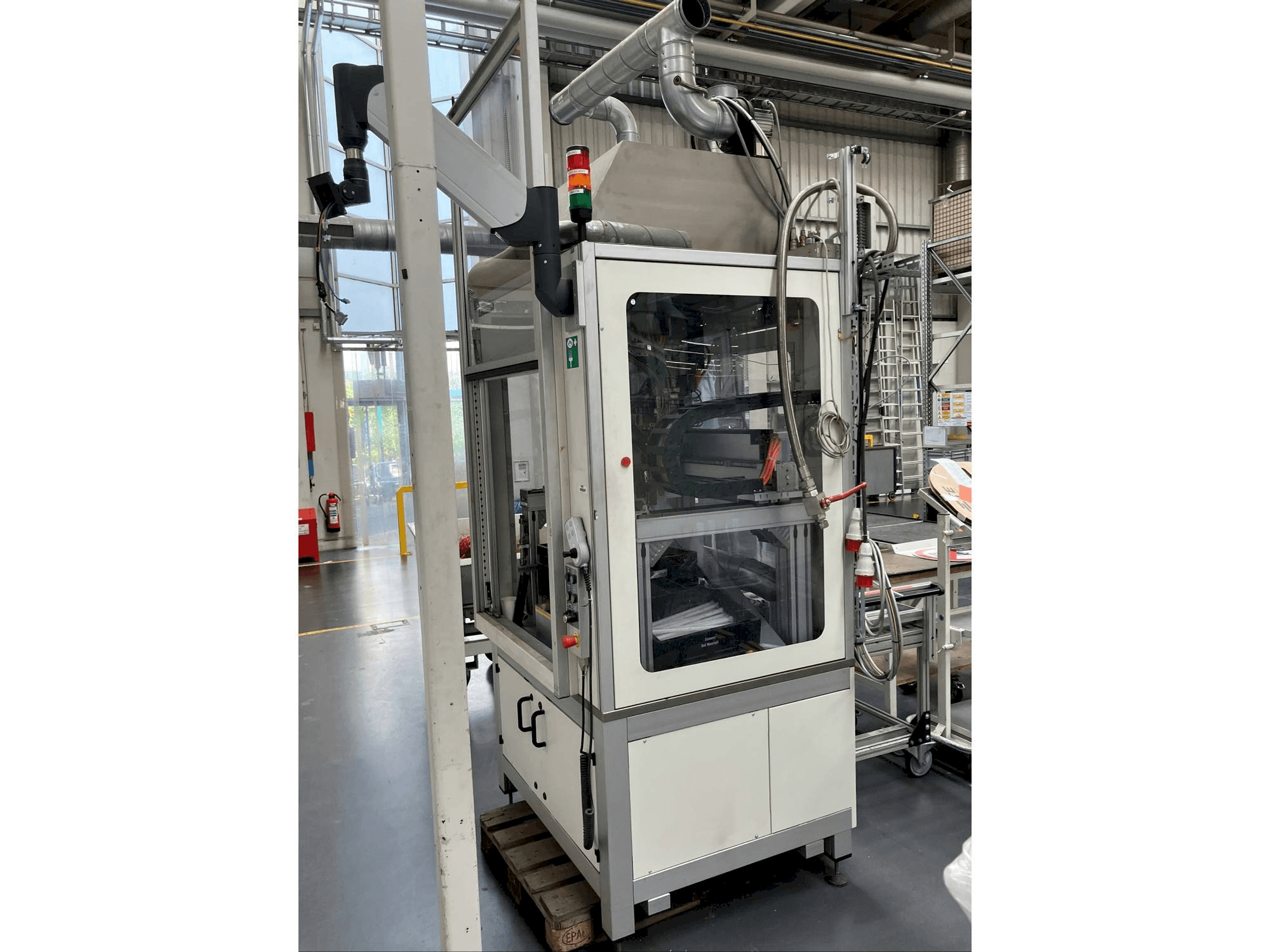 MACHINE_IMG_ALT_FRONT_VIEW