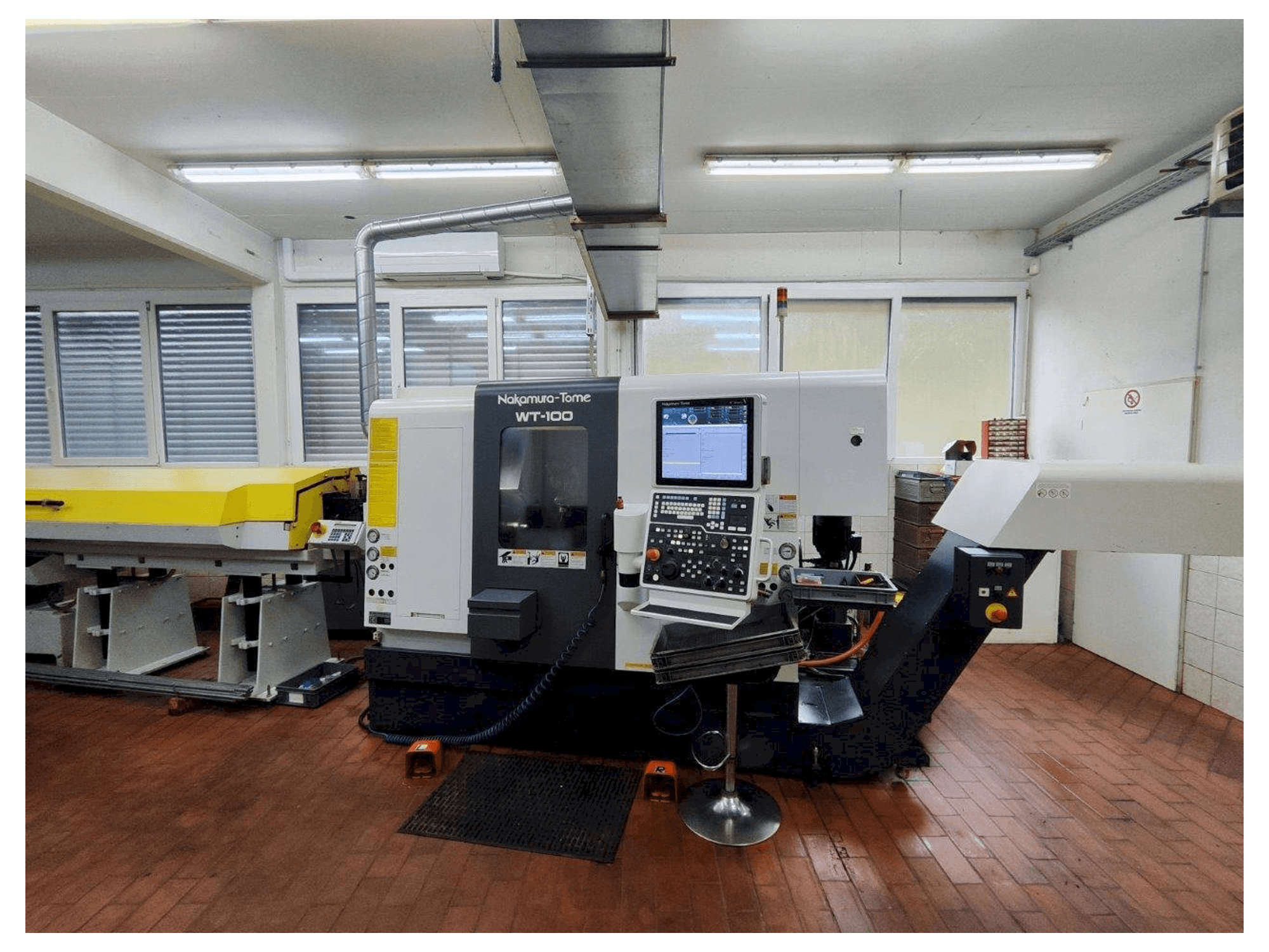 MACHINE_IMG_ALT_FRONT_VIEW