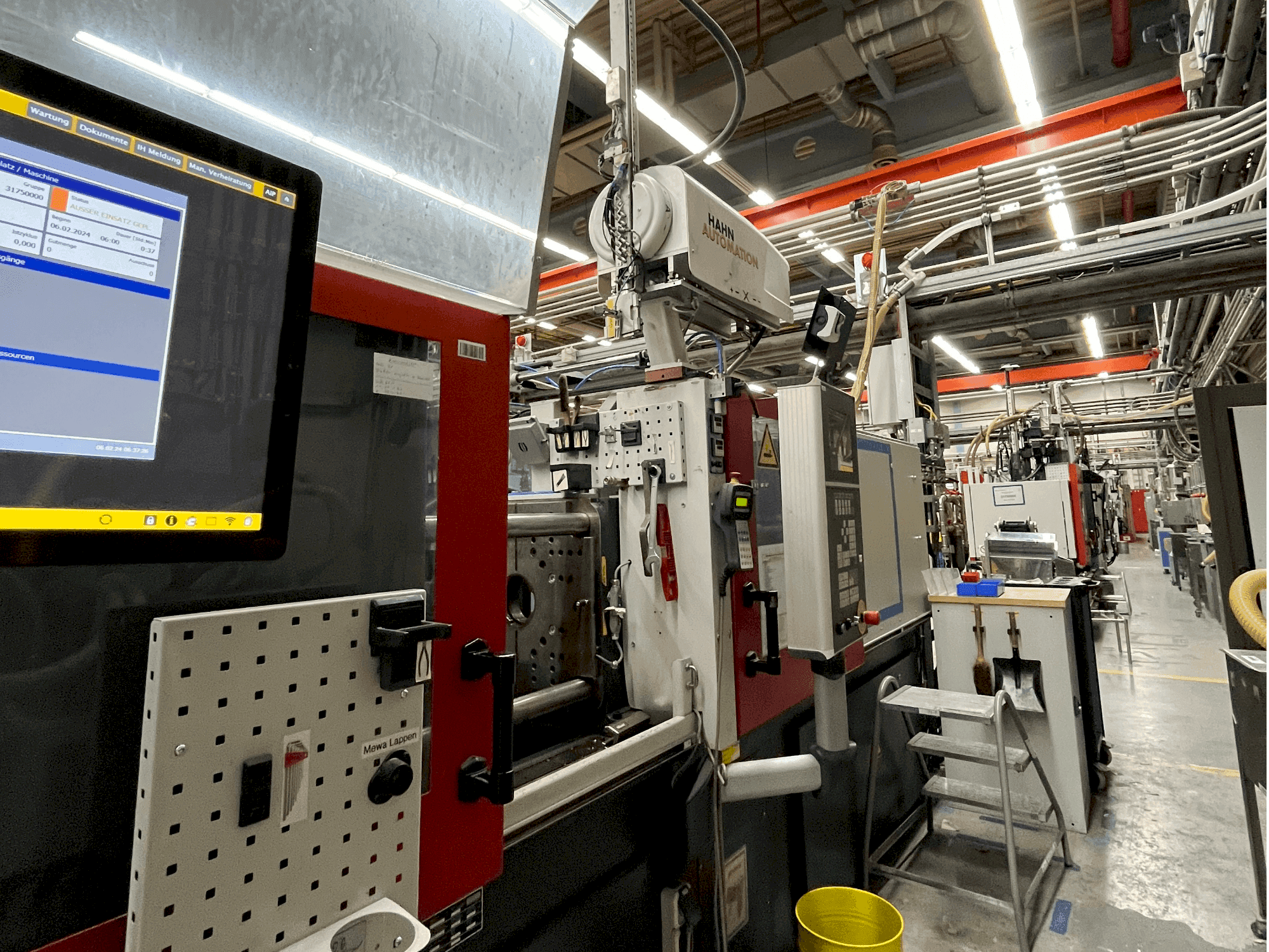 MACHINE_IMG_ALT_LEFT_SIDE_VIEW