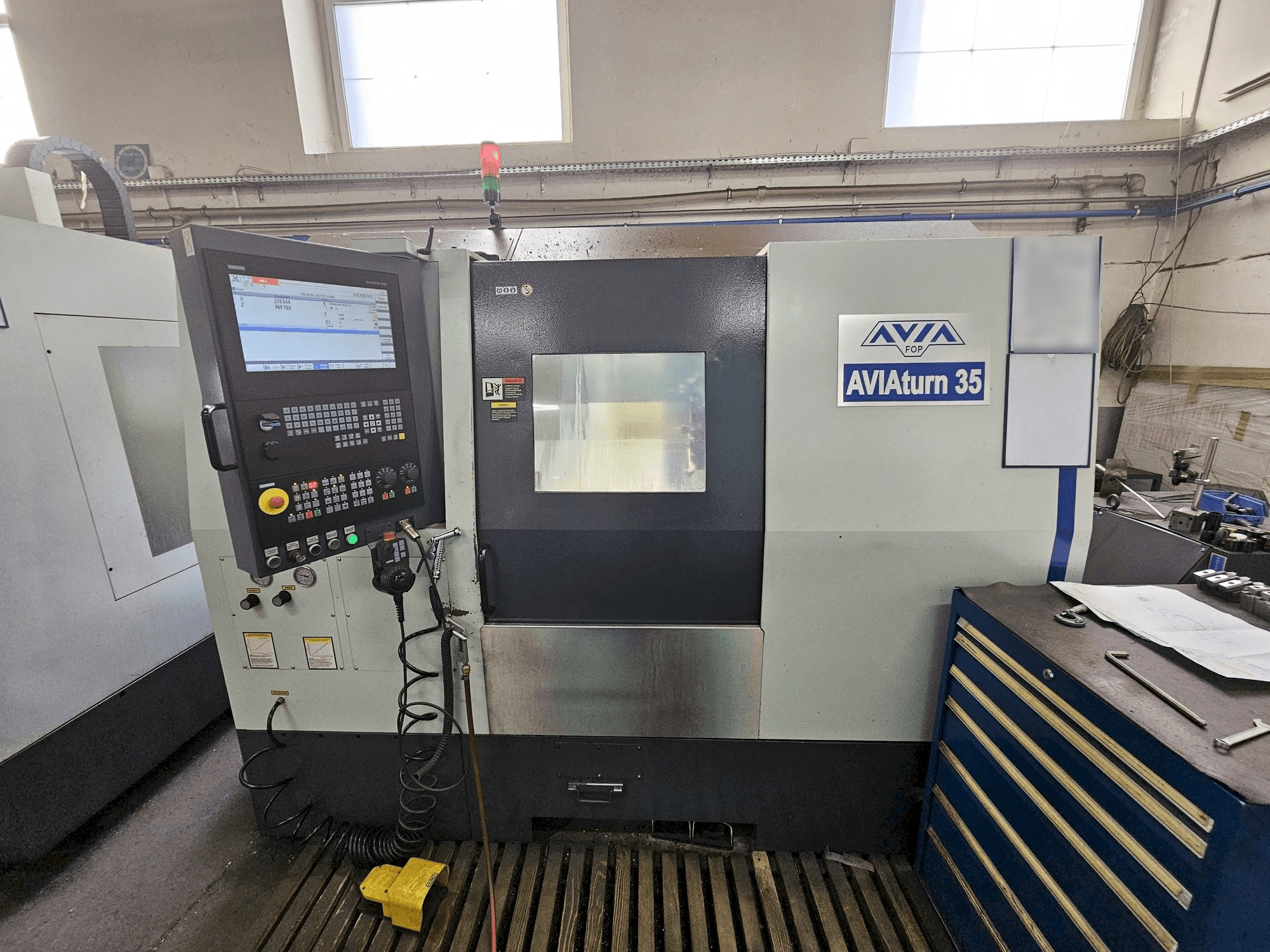 MACHINE_IMG_ALT_FRONT_VIEW